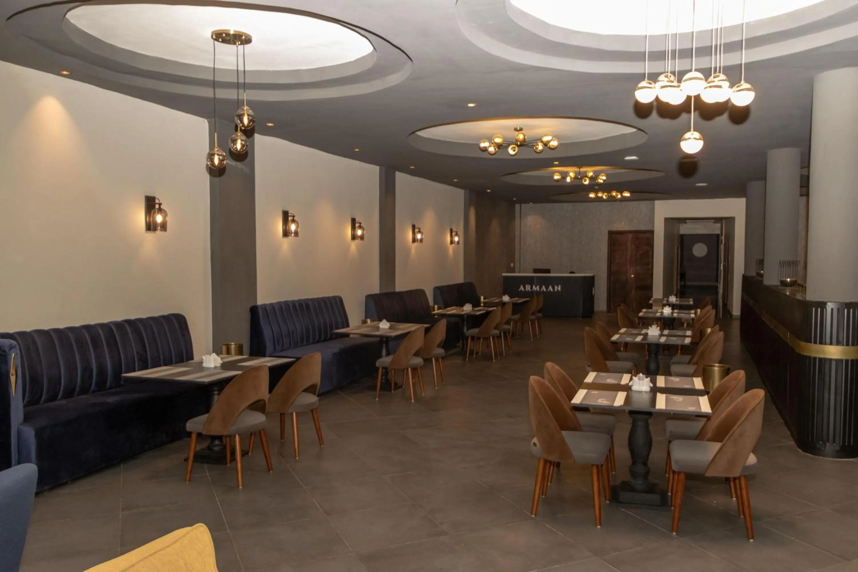 Restaurant/places to eat in The Ivory Hotel