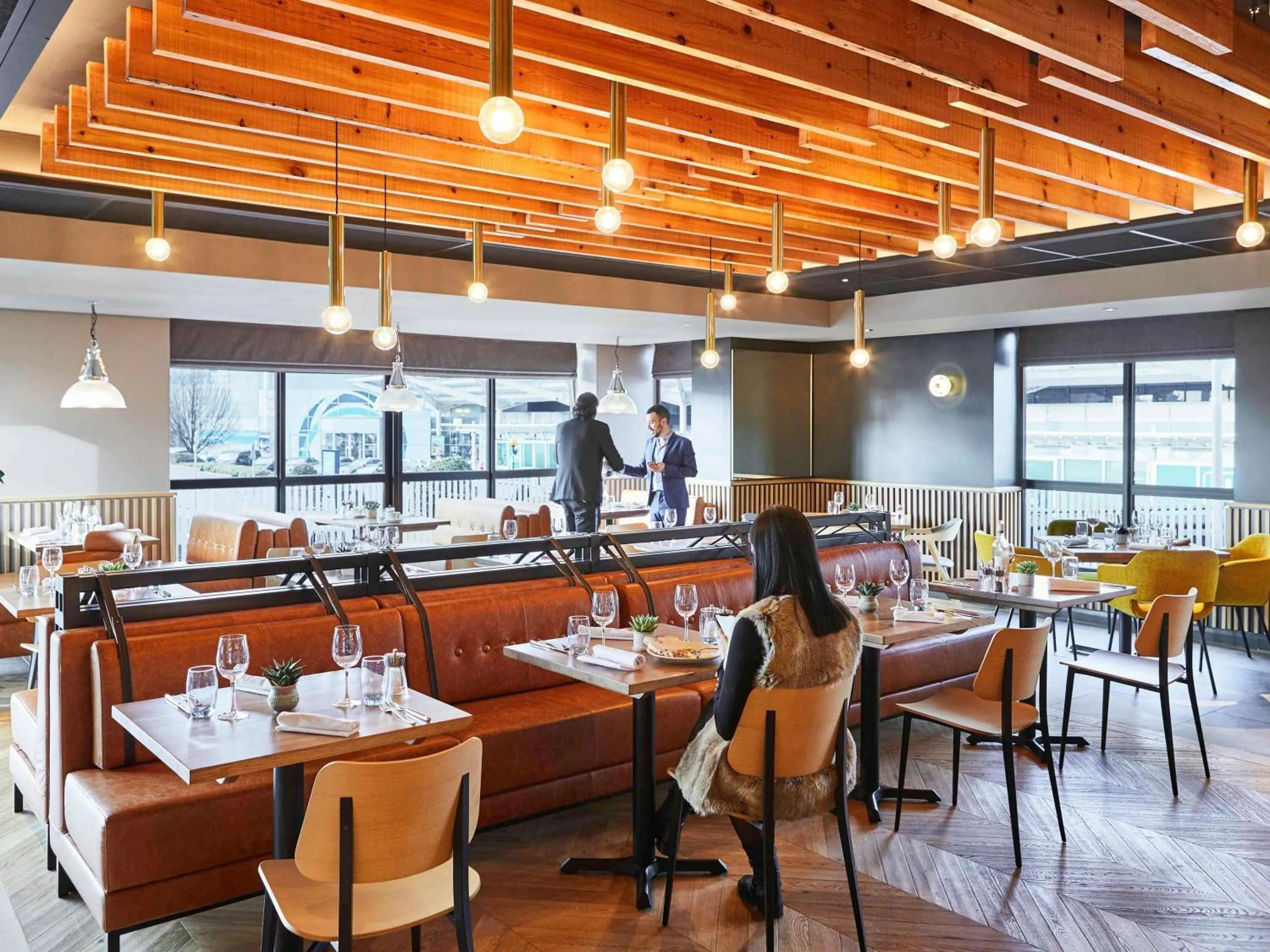 Restaurant/places to eat in Novotel Birmingham Airport Terminal Building - NEC