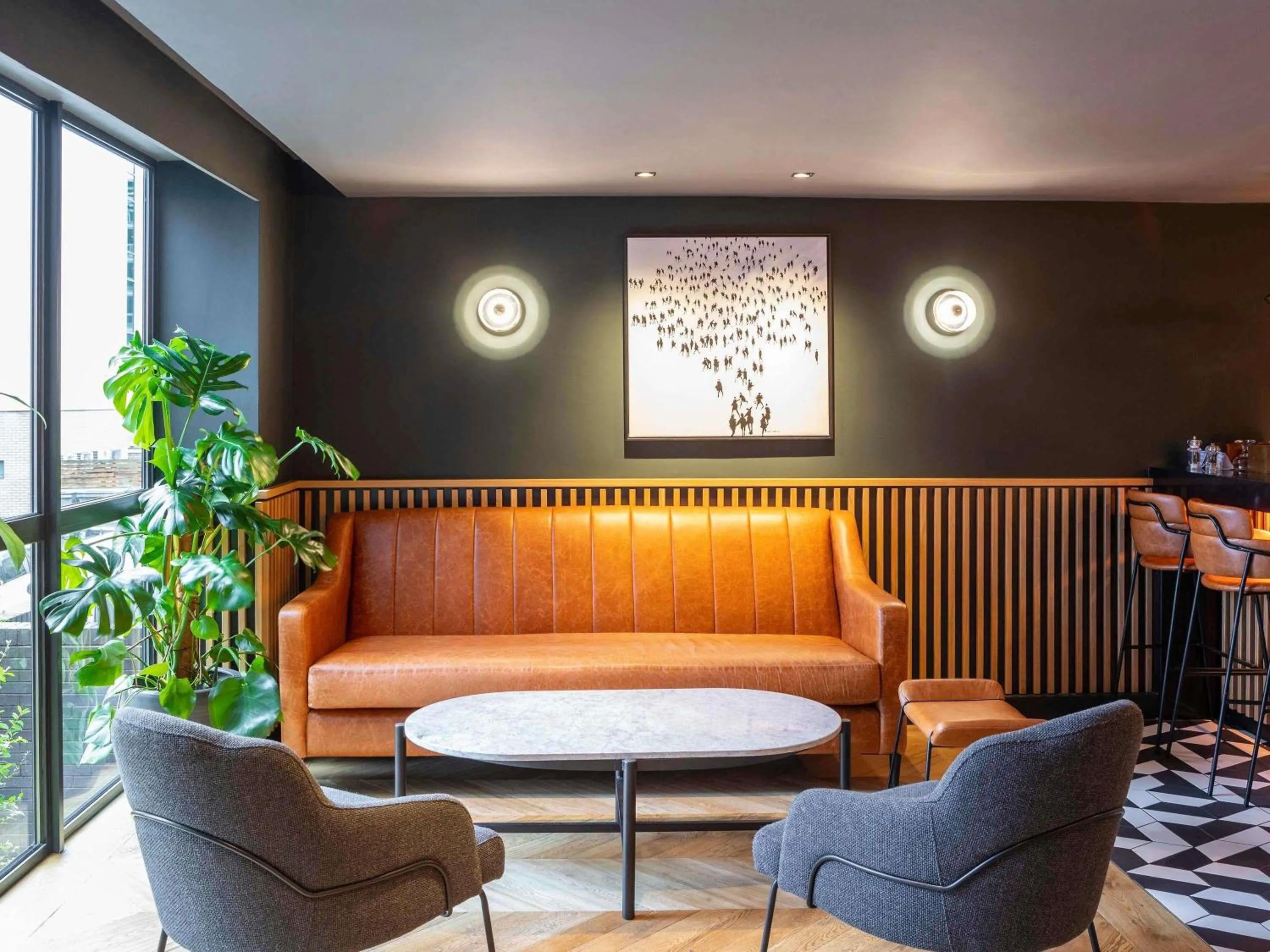 Lounge or bar in Novotel Birmingham Airport Terminal Building - NEC