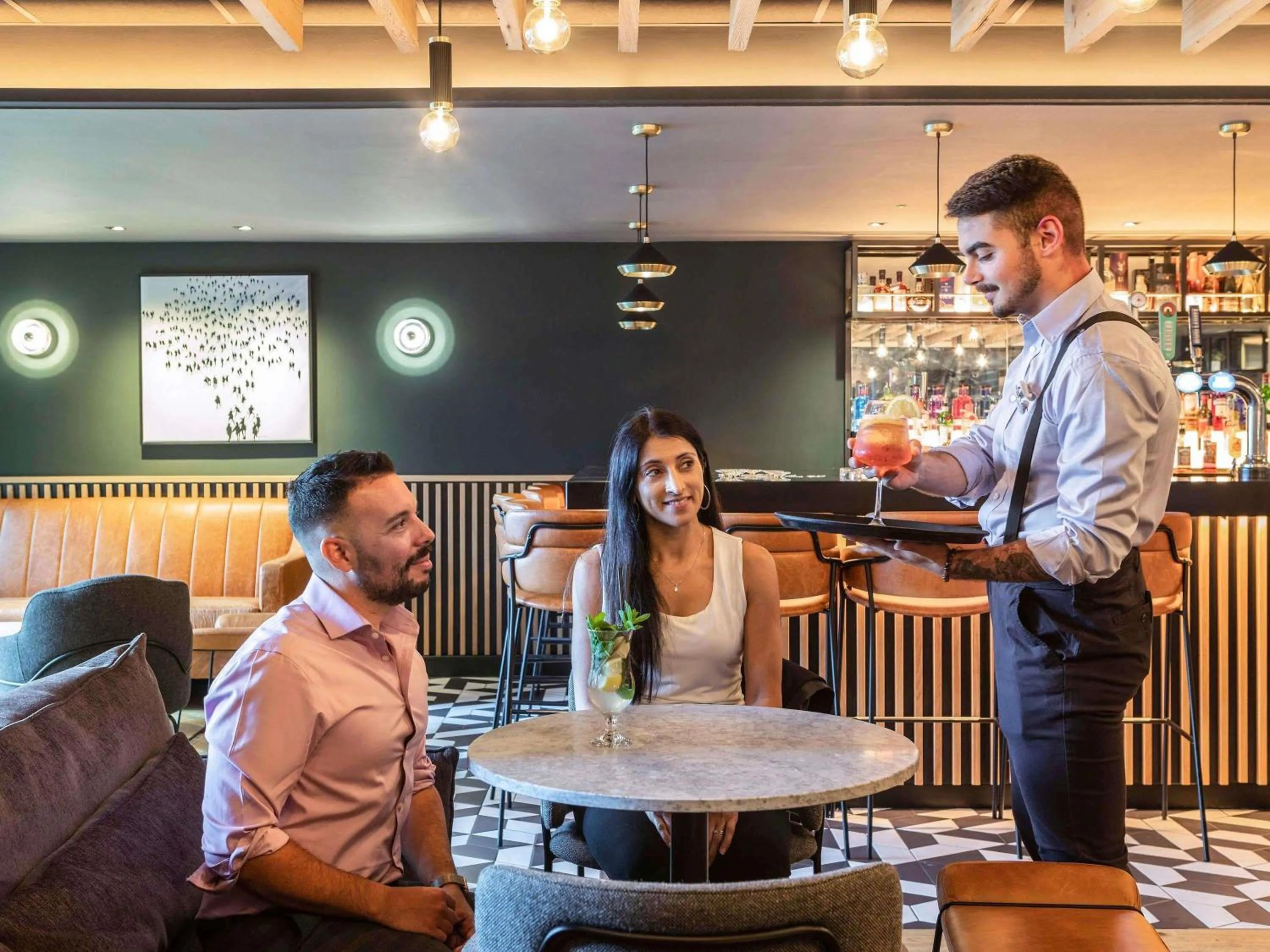 Lounge or bar in Novotel Birmingham Airport Terminal Building - NEC