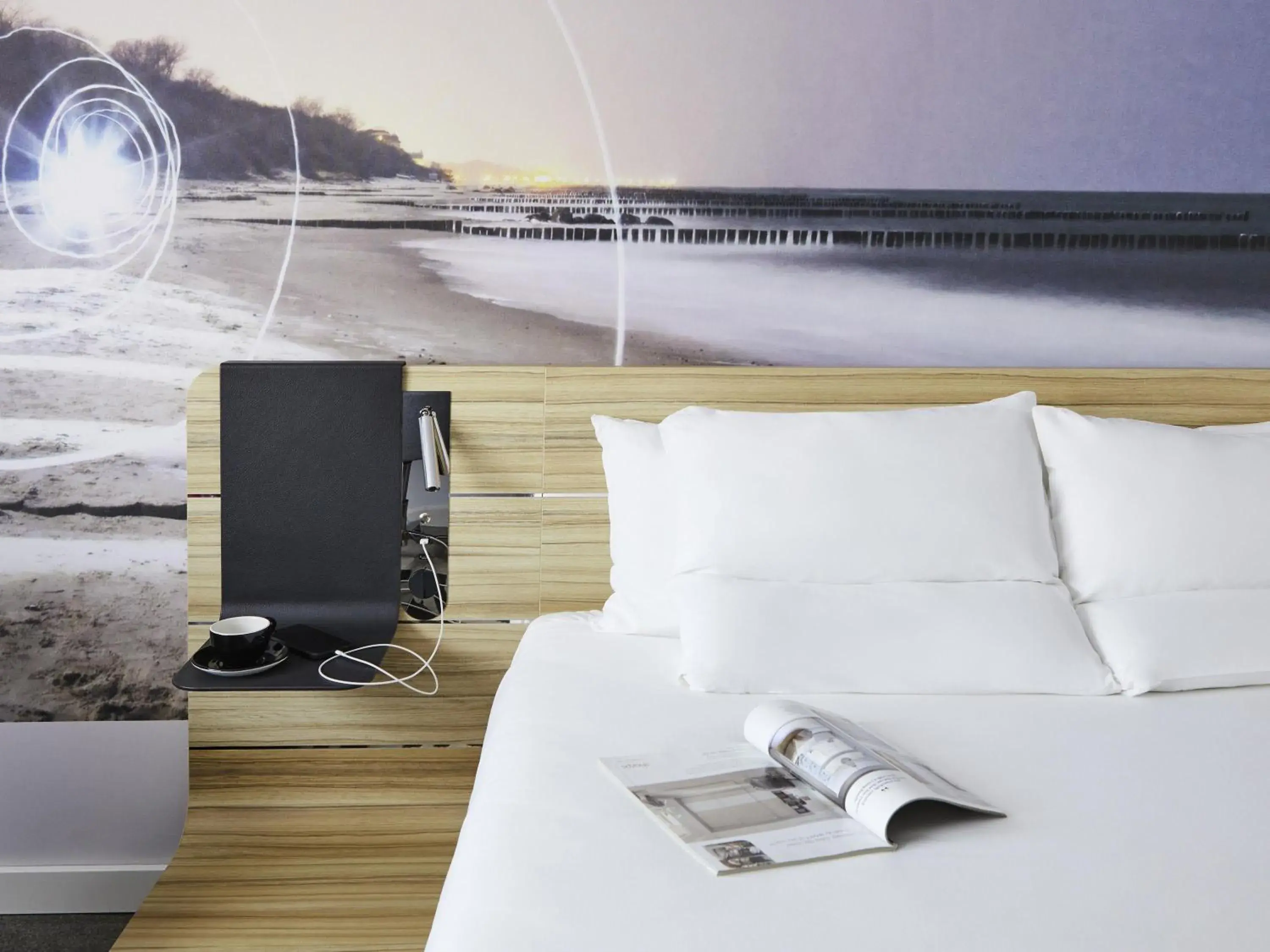 Superior Queen Room with Sofa Bed in Novotel Birmingham Airport Terminal Building - NEC Superior Queen Room with Sofa Bed in Novotel Birmingham Airport Terminal Building - NEC