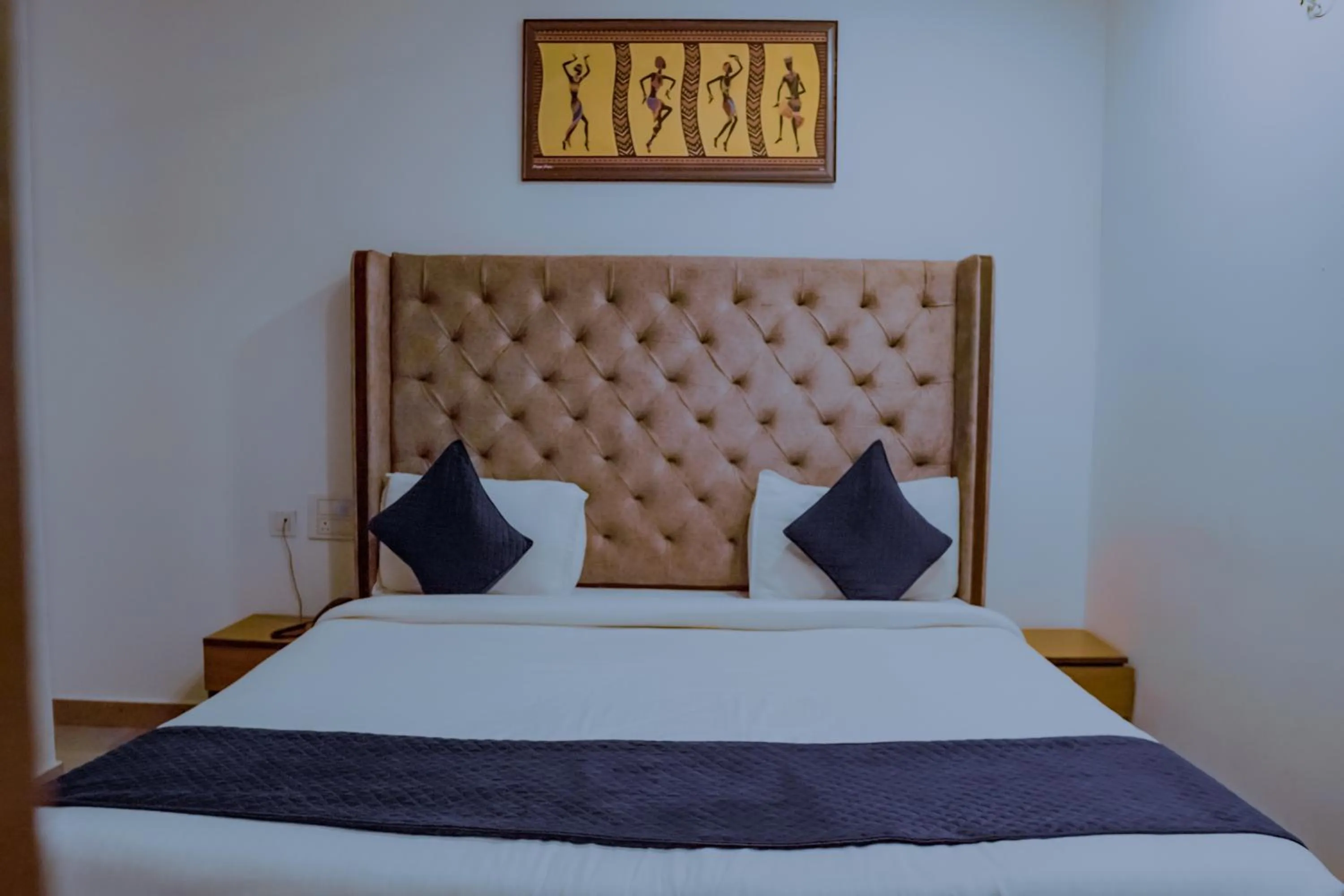 Bedroom, Bed in Hotel Lake View - Near Sukhna Lake