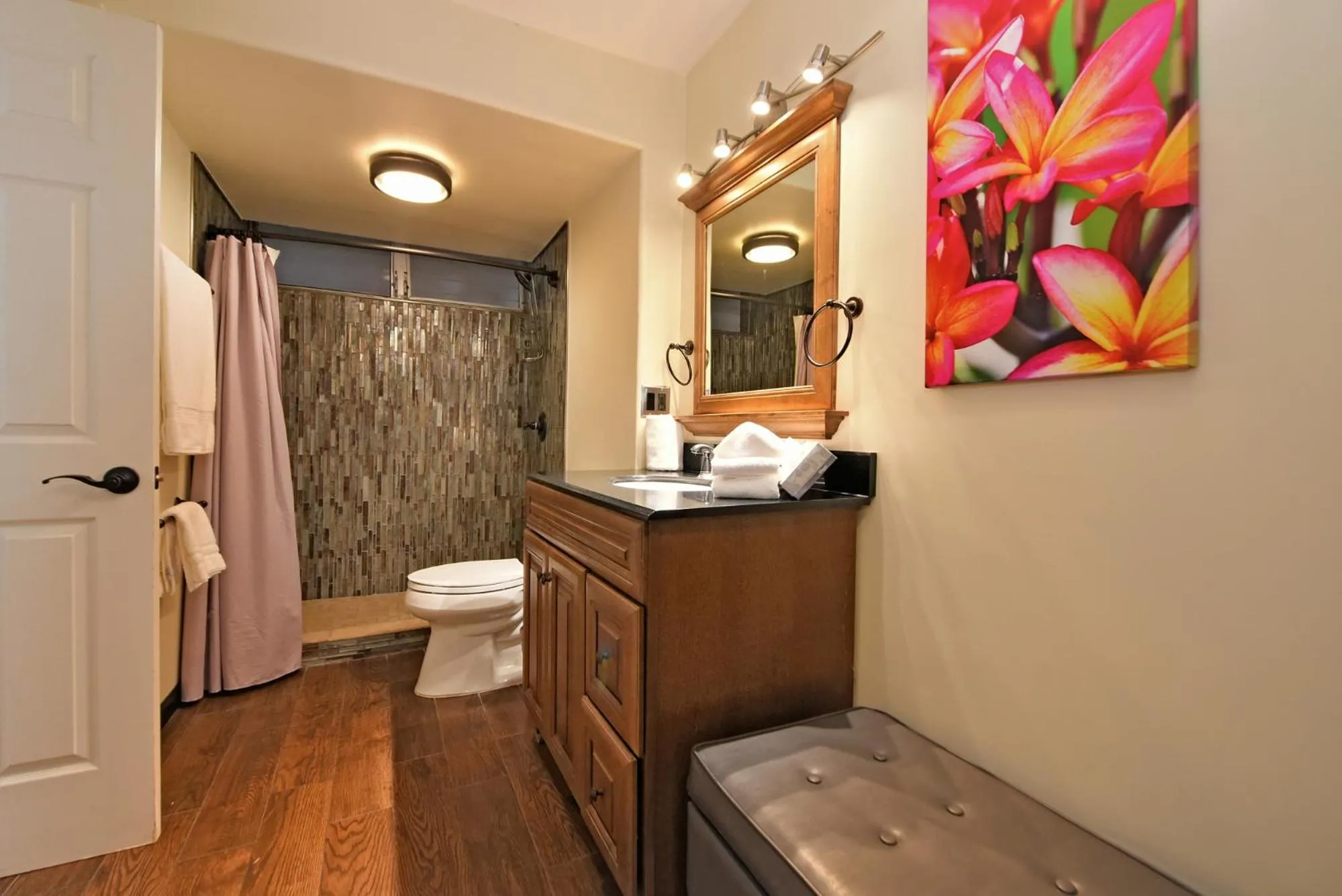 Property building in Royal Kahana