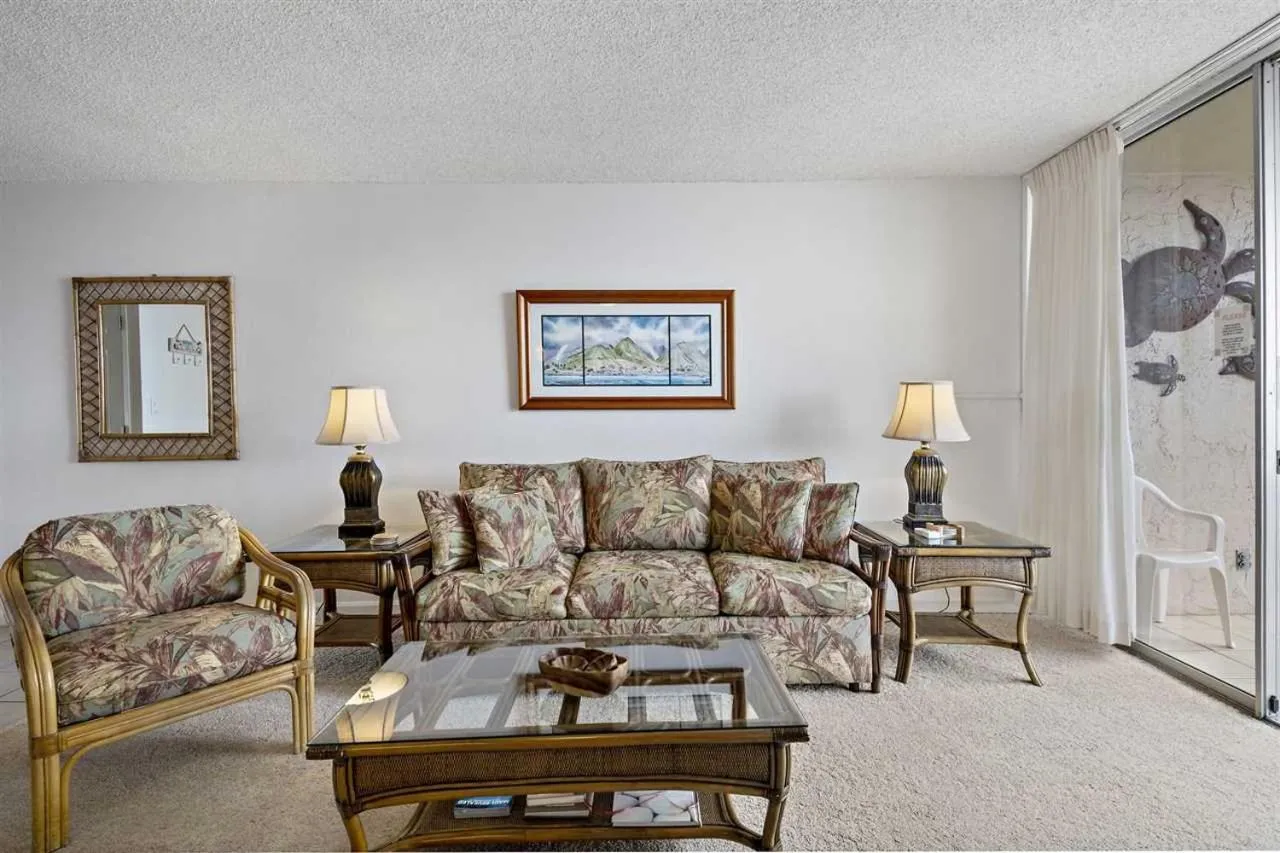 Property building in Royal Kahana