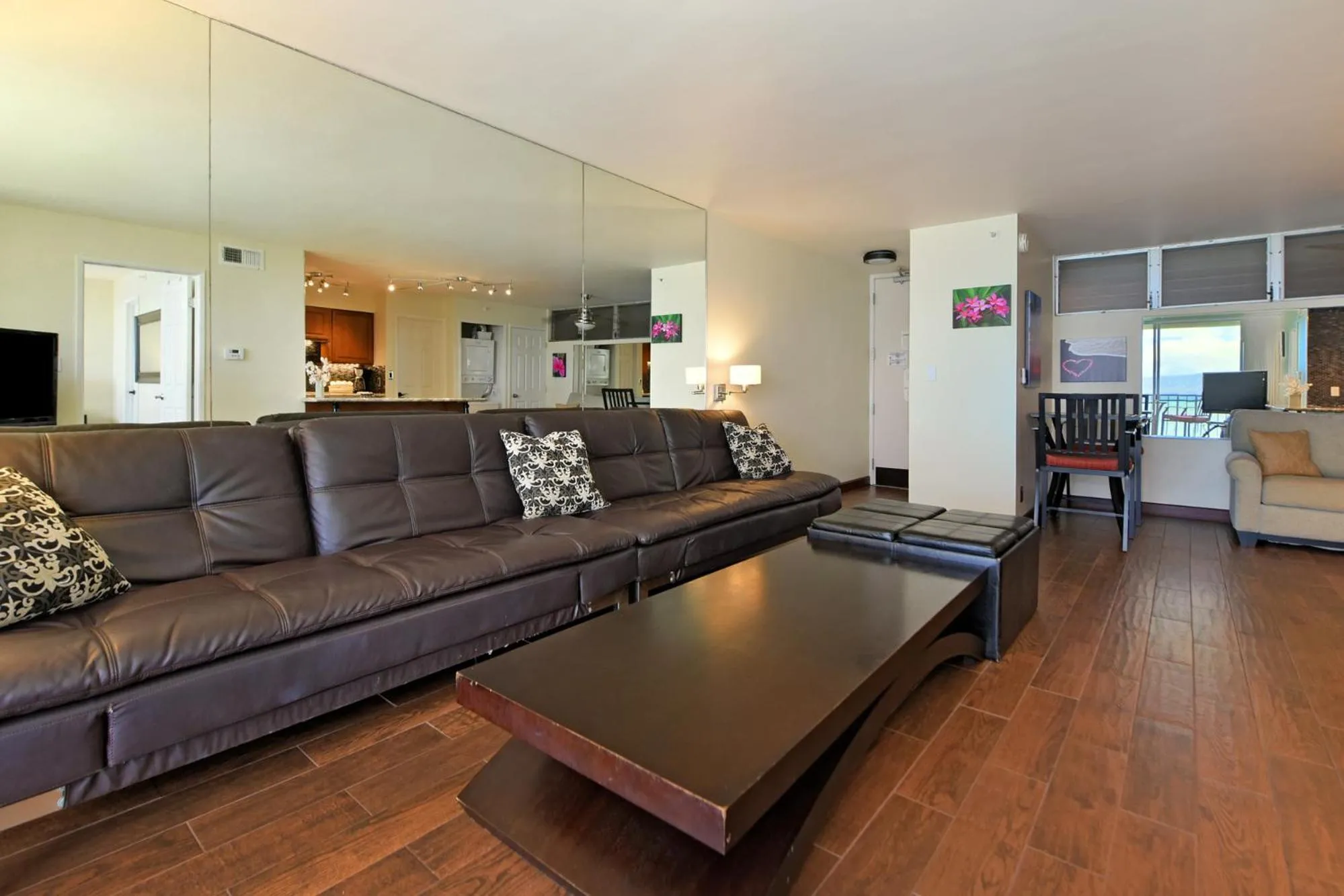 Property building in Royal Kahana