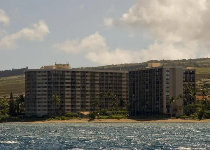 Property building in Royal Kahana