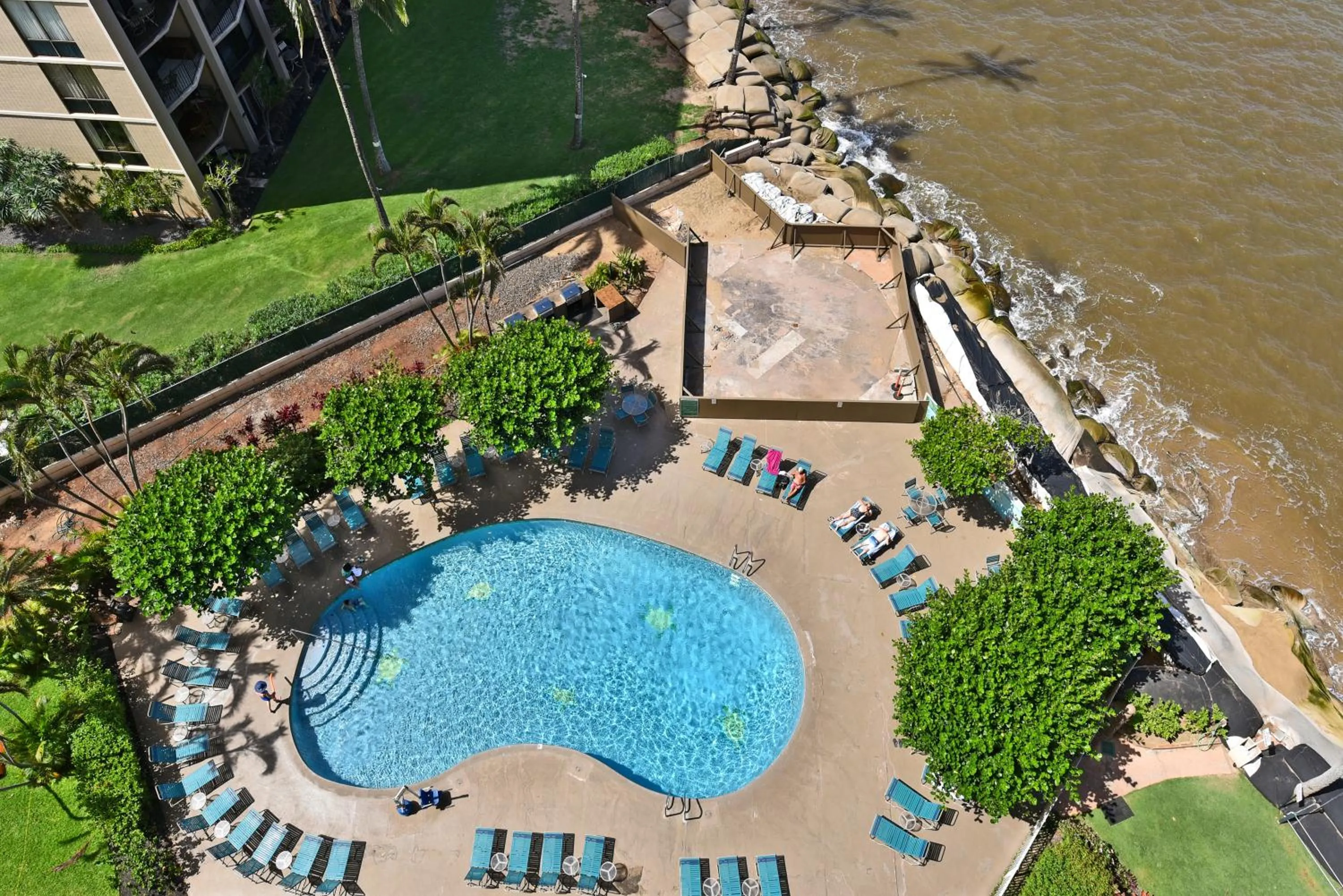 Property building in Royal Kahana