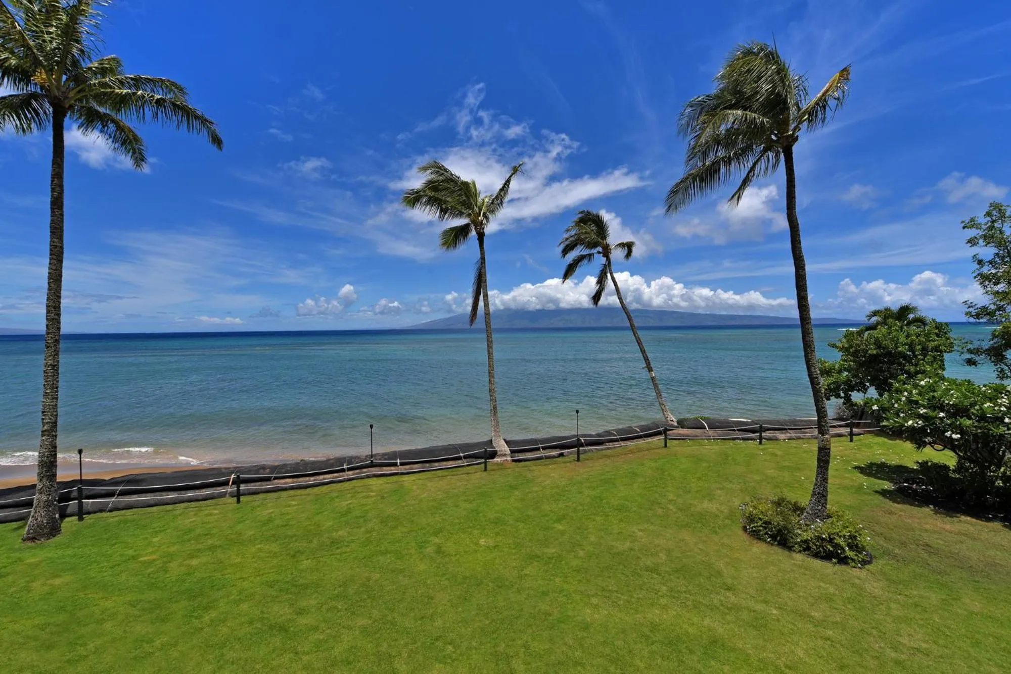 Property building in Royal Kahana