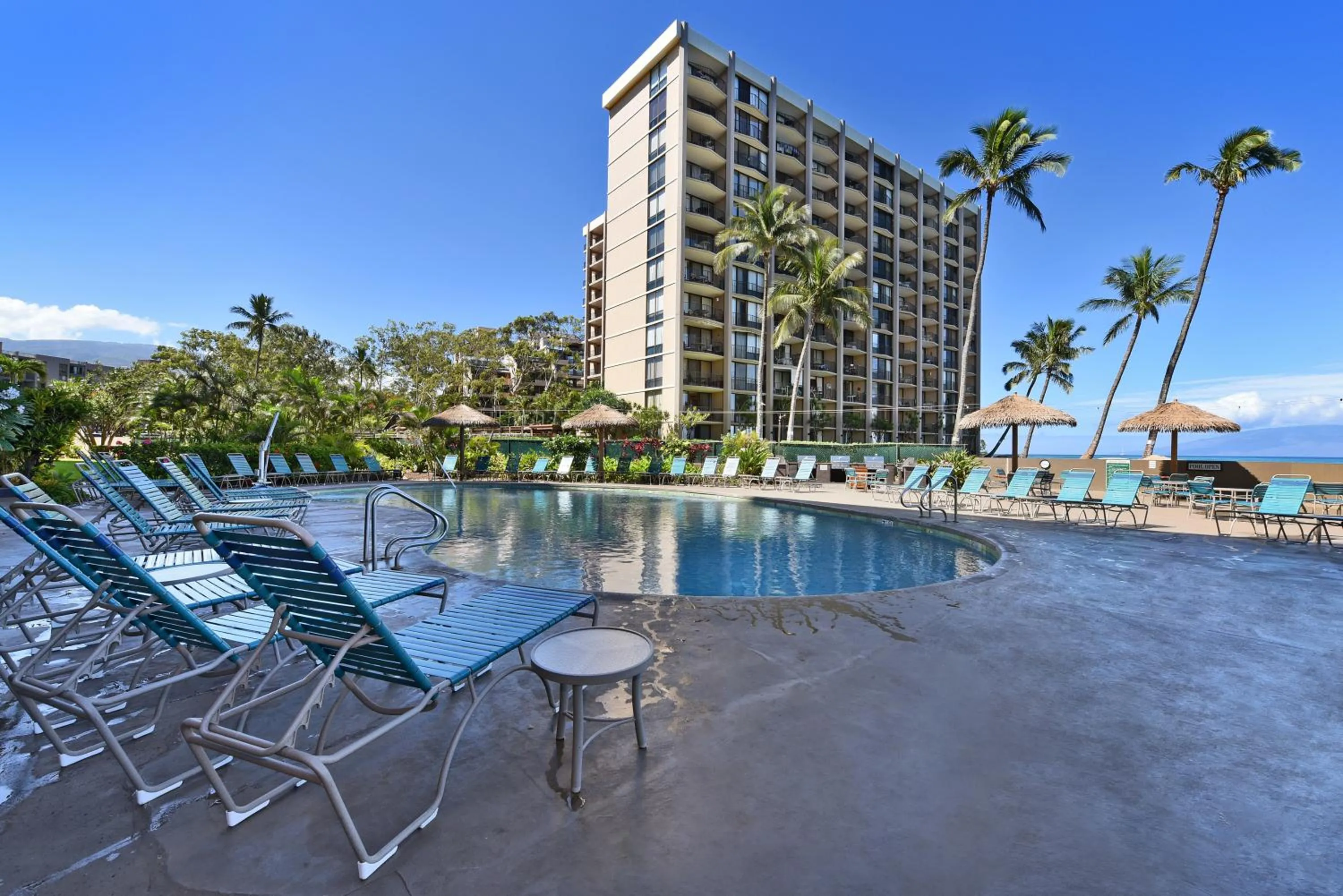 Property building in Royal Kahana