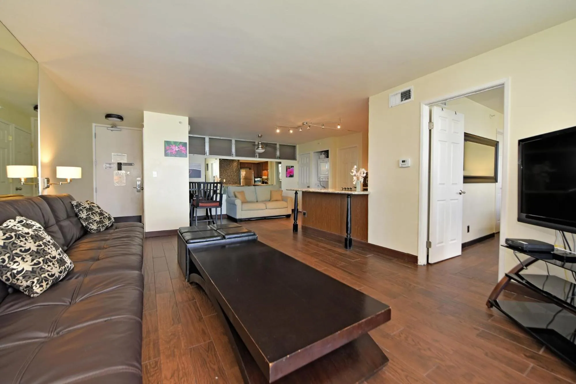 Property building in Royal Kahana
