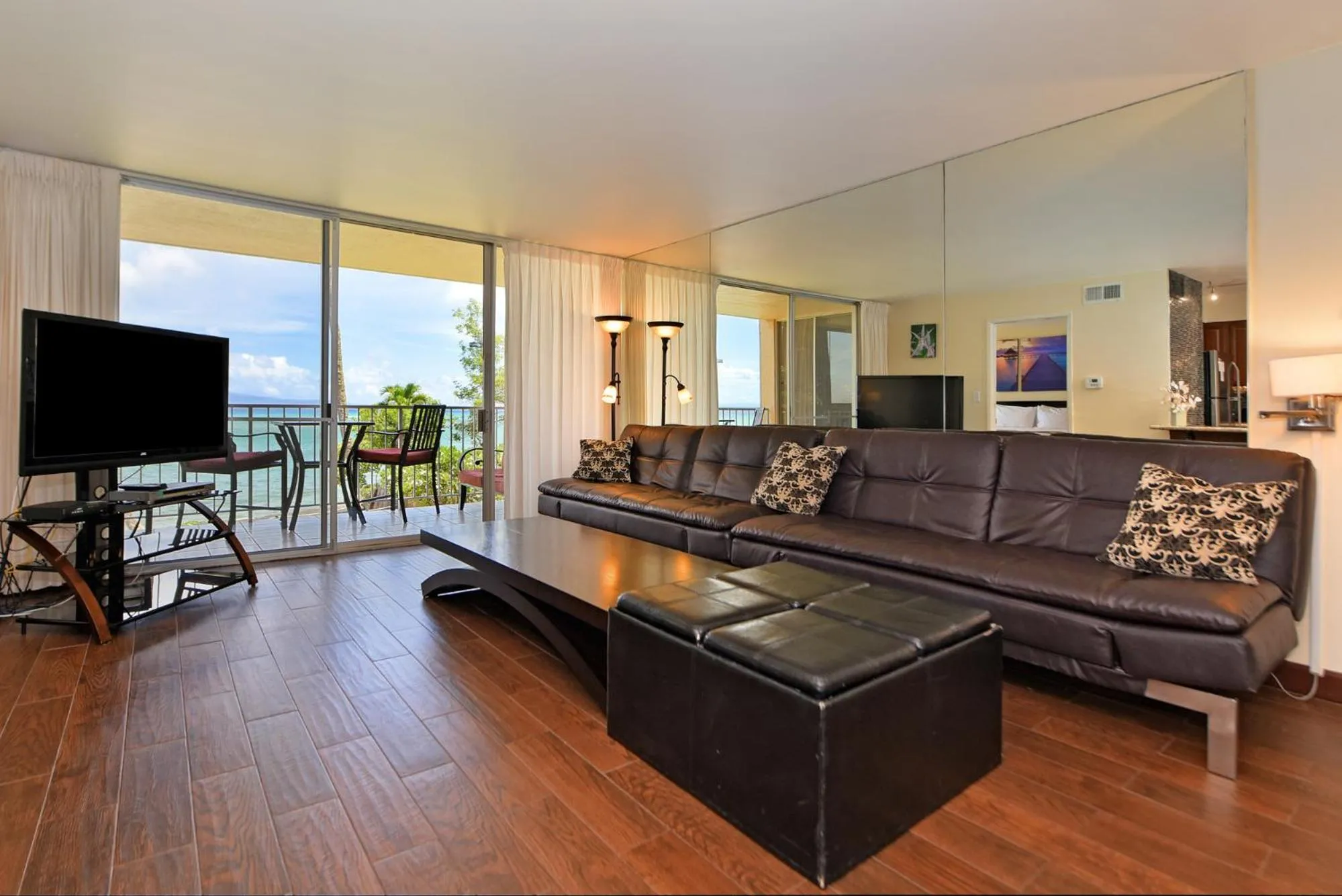 Property building in Royal Kahana