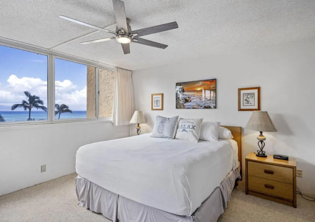 Bedroom, Bed in Royal Kahana