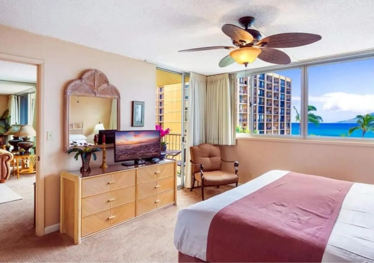Bedroom, Bed in Royal Kahana