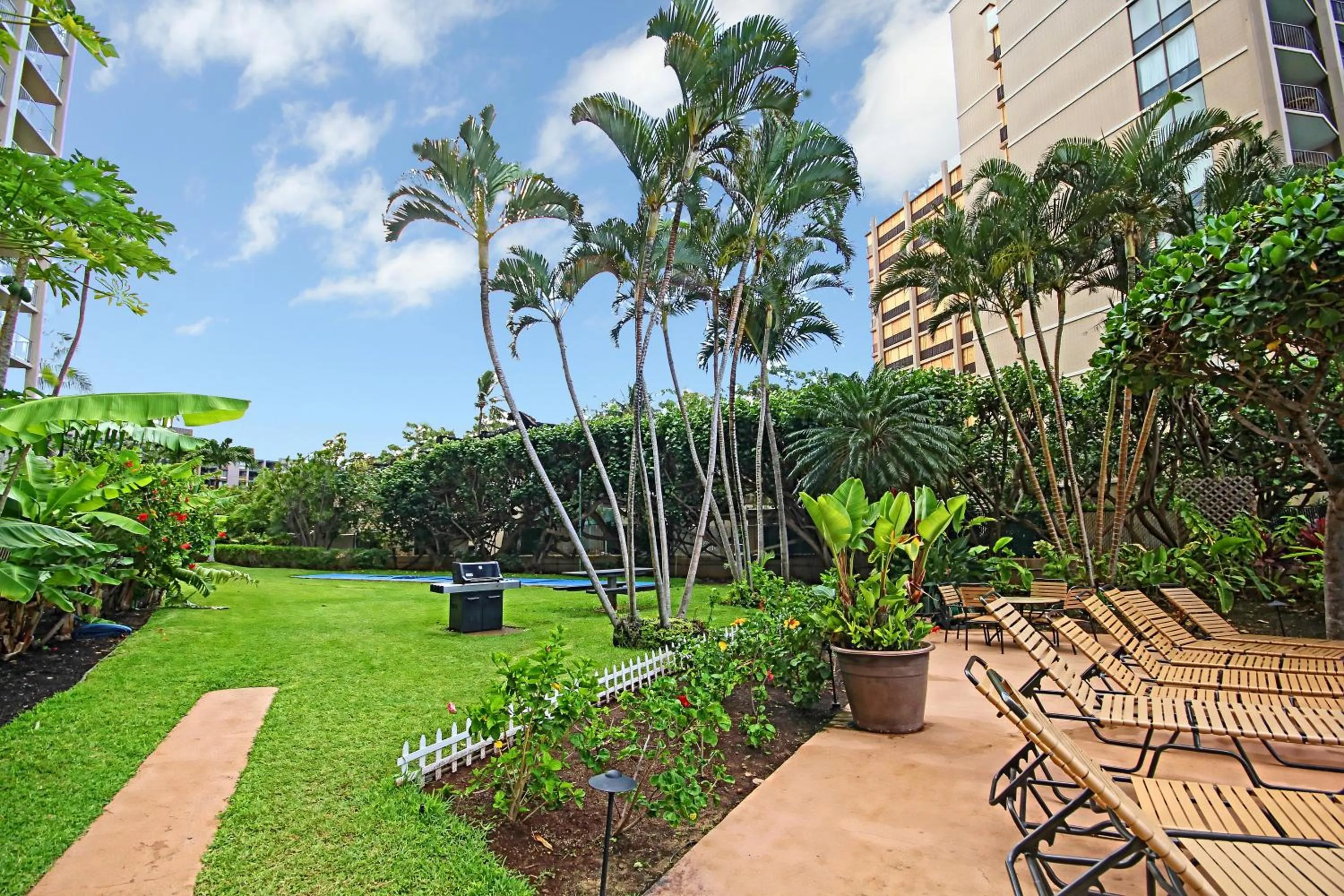 Property building in Royal Kahana