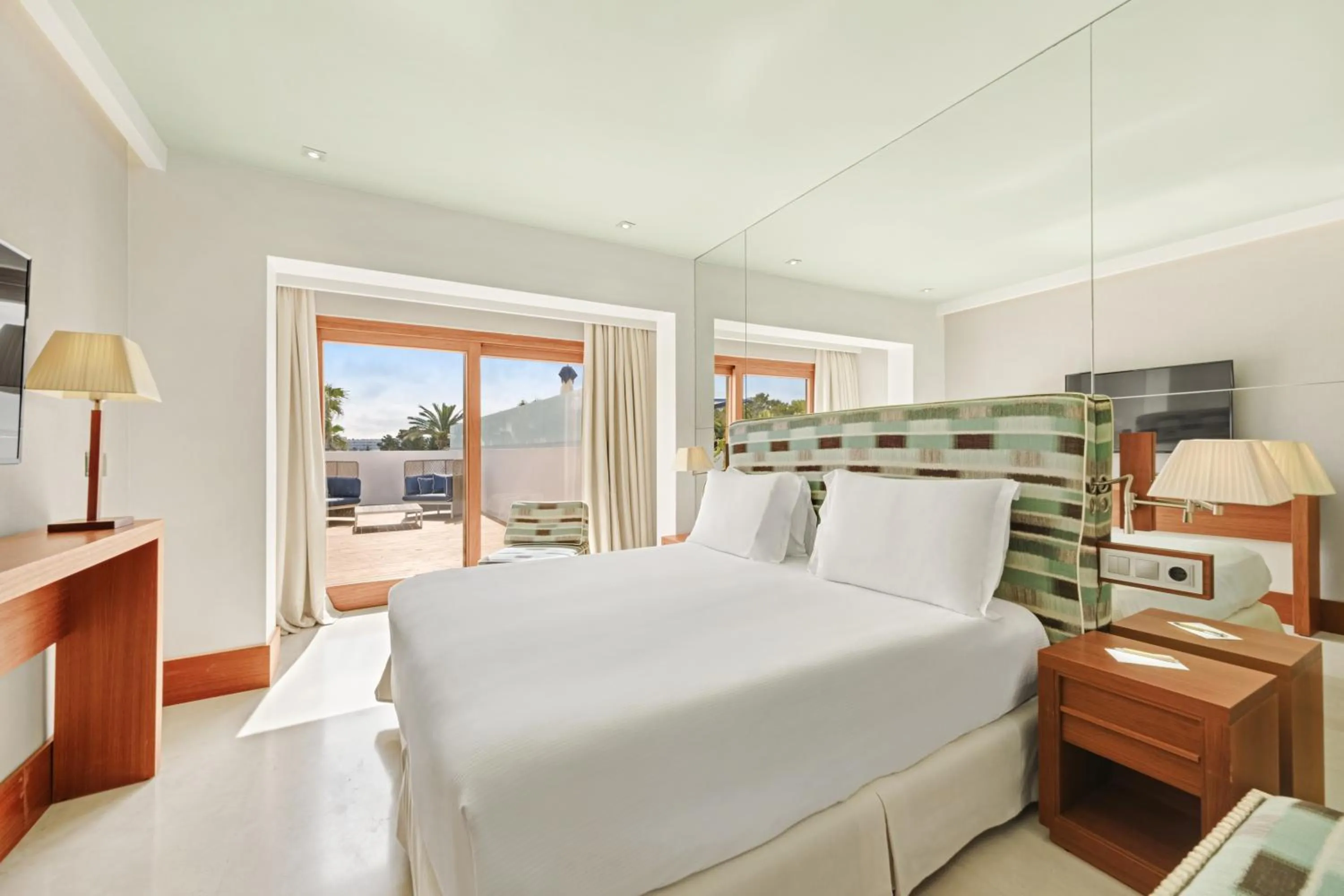 View (from property/room), Bed in Gecko Hotel & Beach Club