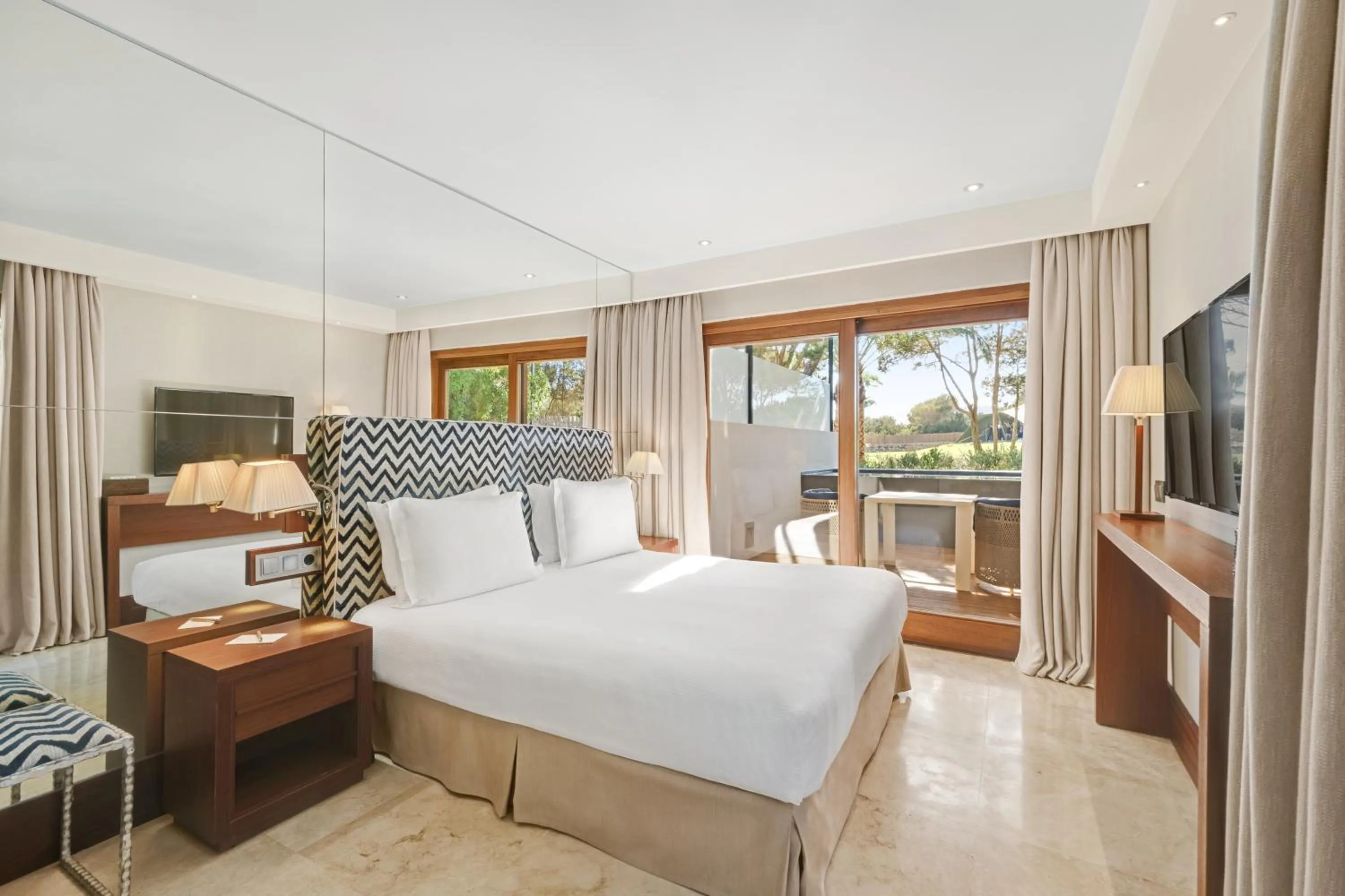 Bed in Gecko Hotel & Beach Club