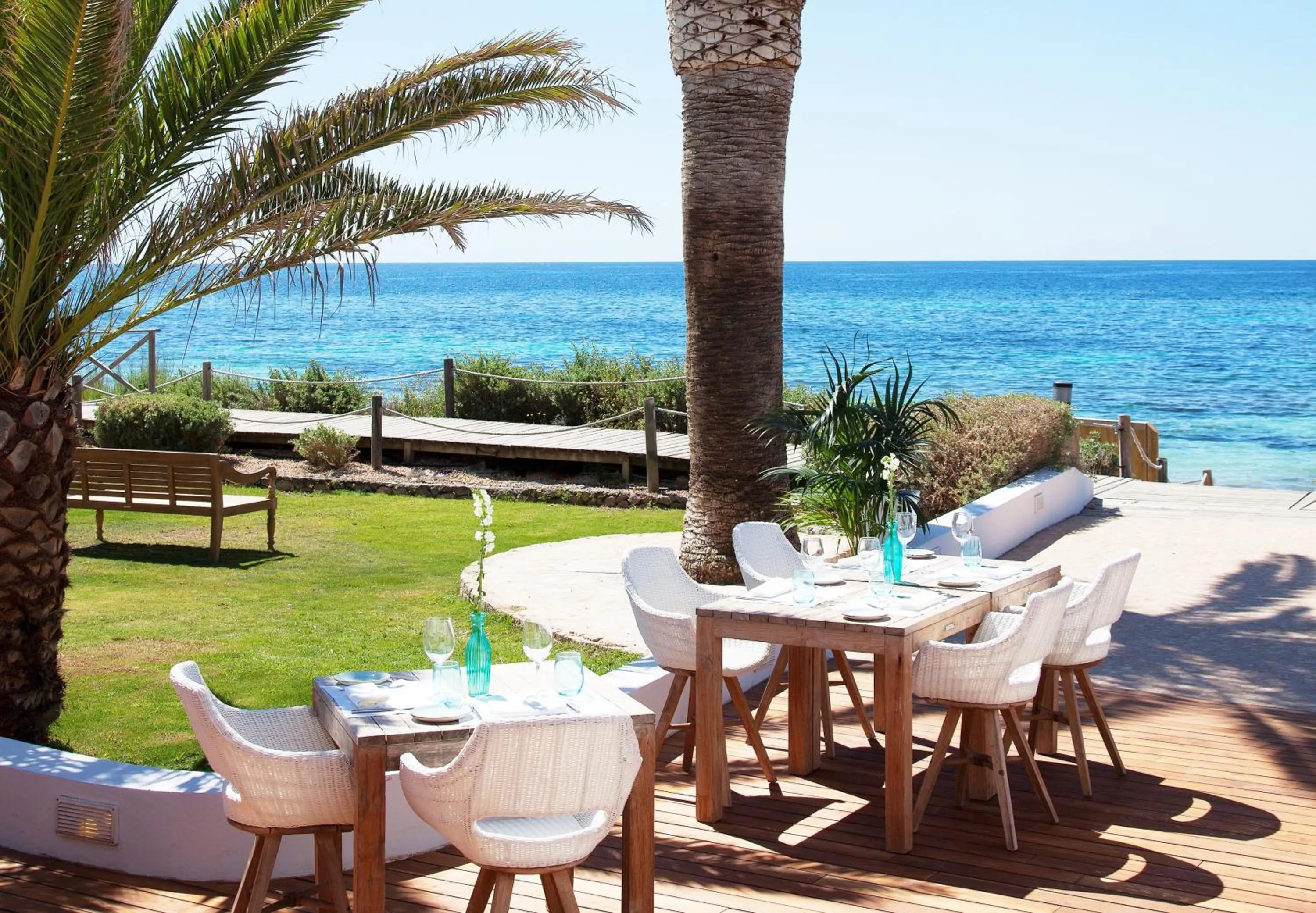 Restaurant/places to eat in Gecko Hotel & Beach Club