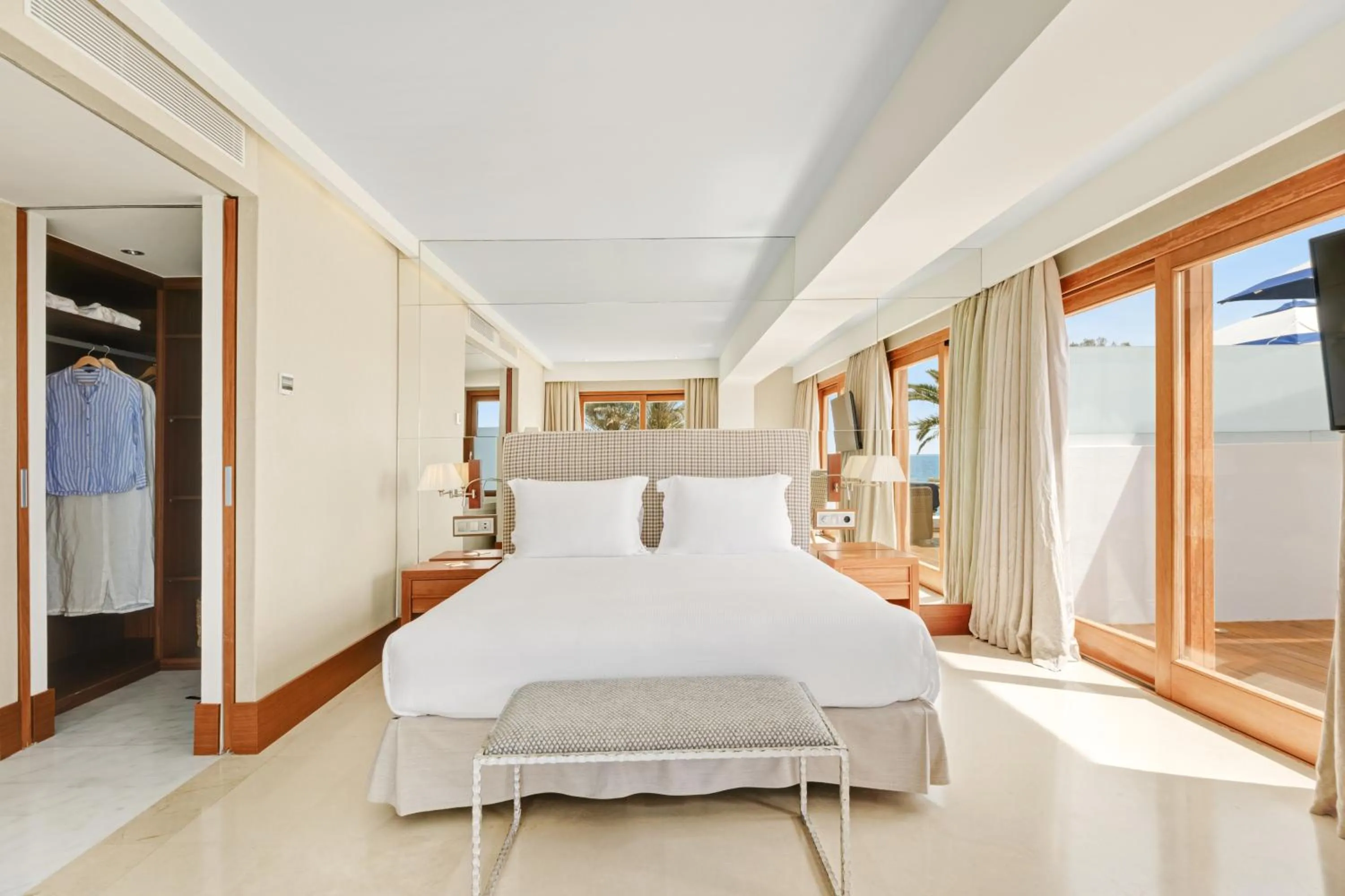 Bed in Gecko Hotel & Beach Club