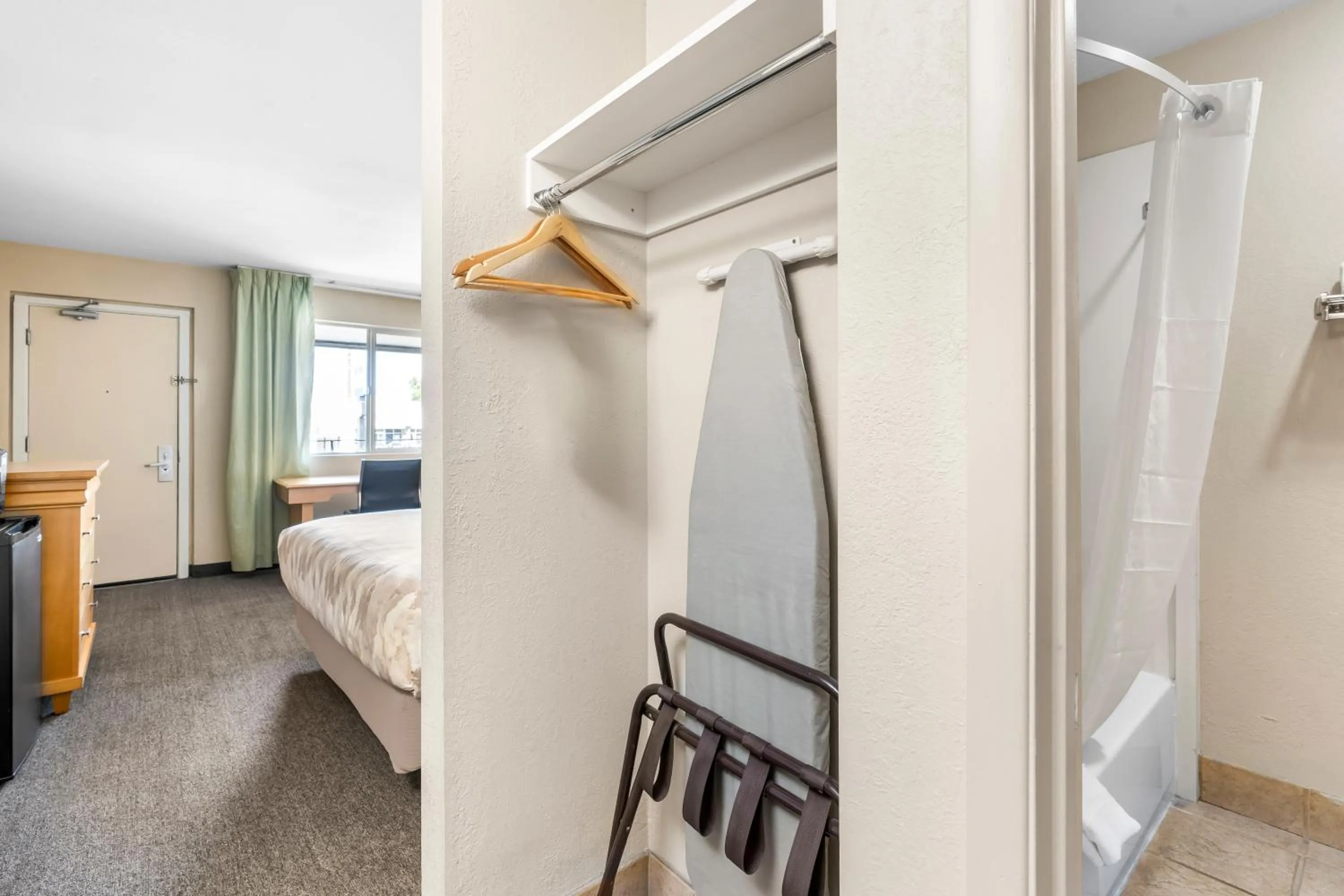 wardrobe in Americas Best Value Inn Yakima