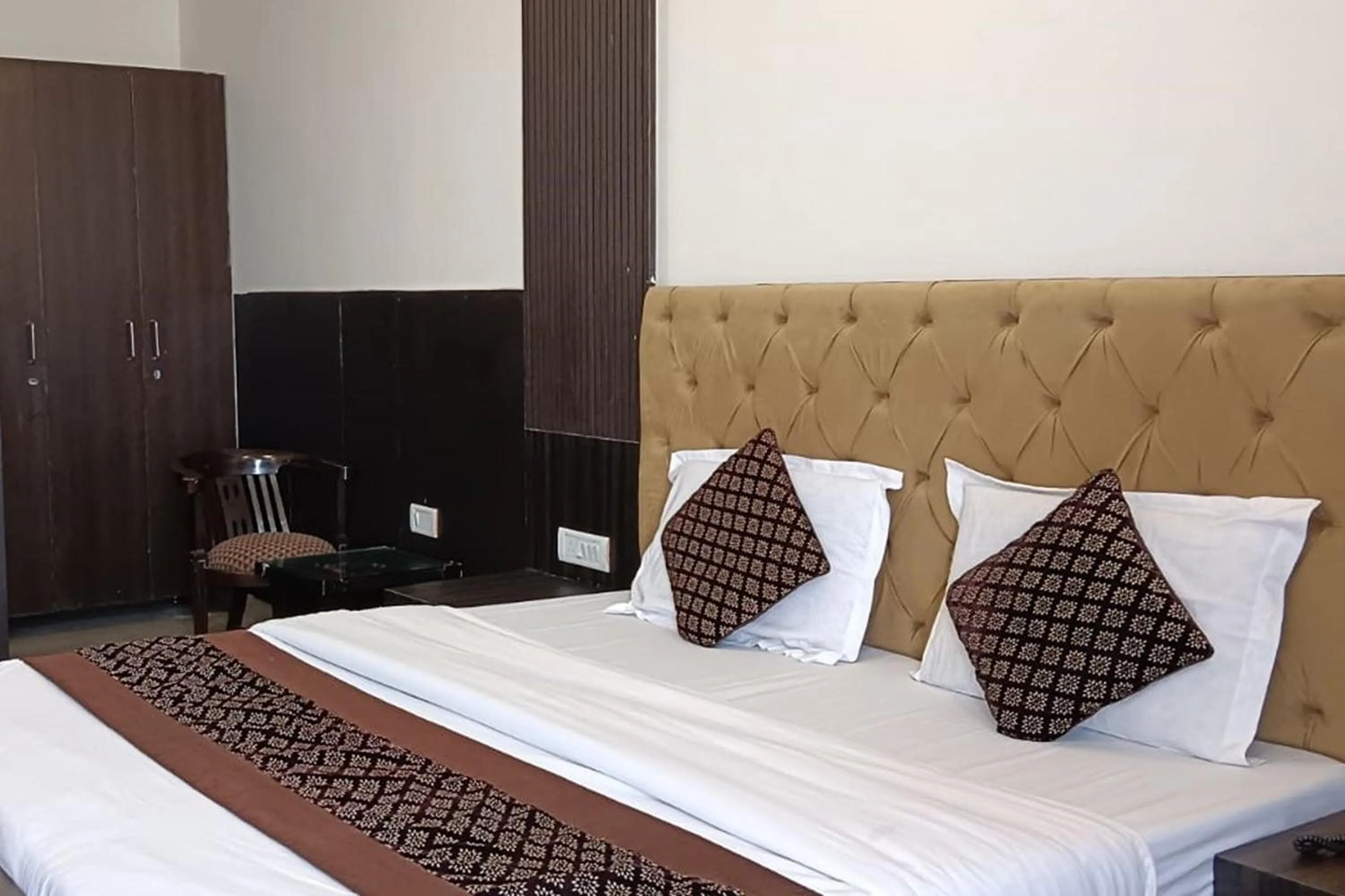 Bedroom, Bed in Hotel Shree Kanta