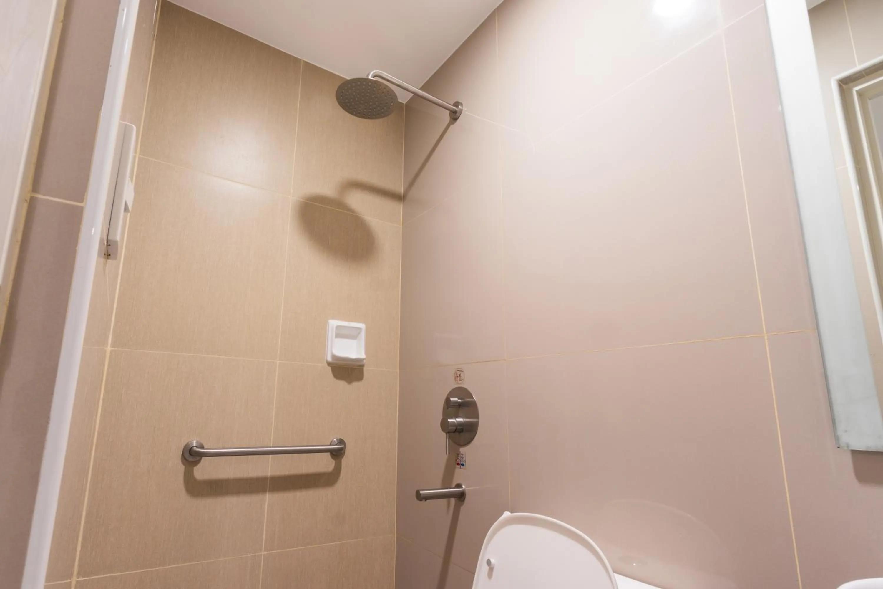 Bathroom in Hotel Sogo Fairview