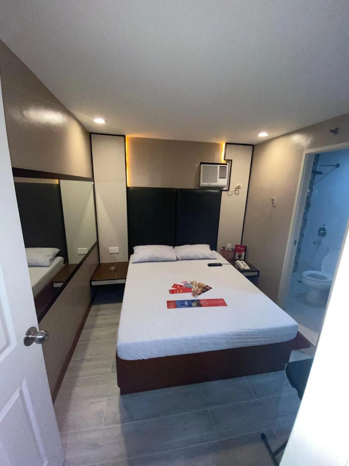 Bed in Hotel Sogo Santa Mesa