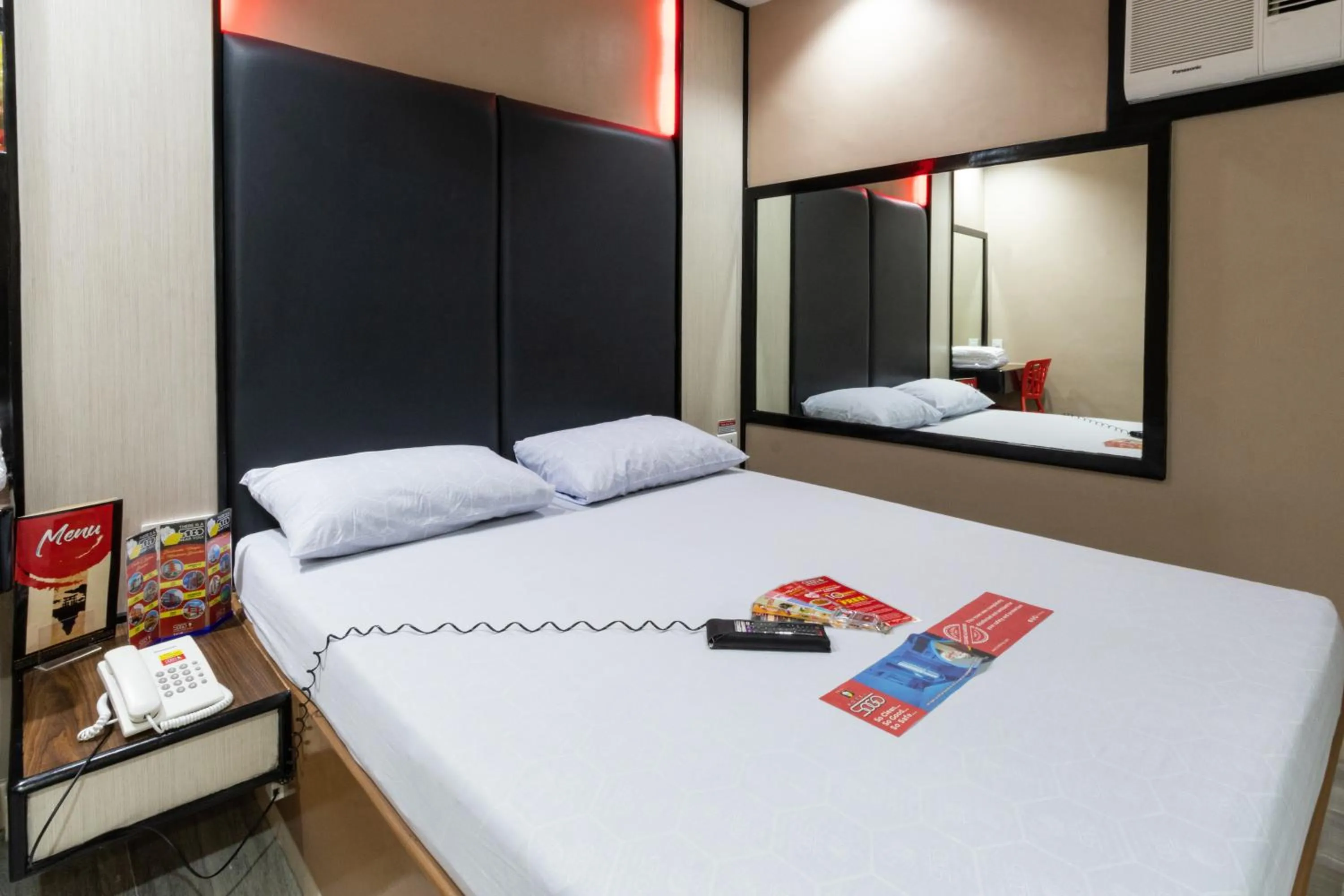 Bedroom, Bed in Hotel Sogo Santa Mesa