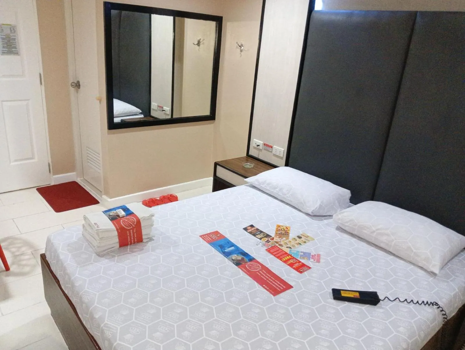 Bed in Hotel Sogo Timog 2