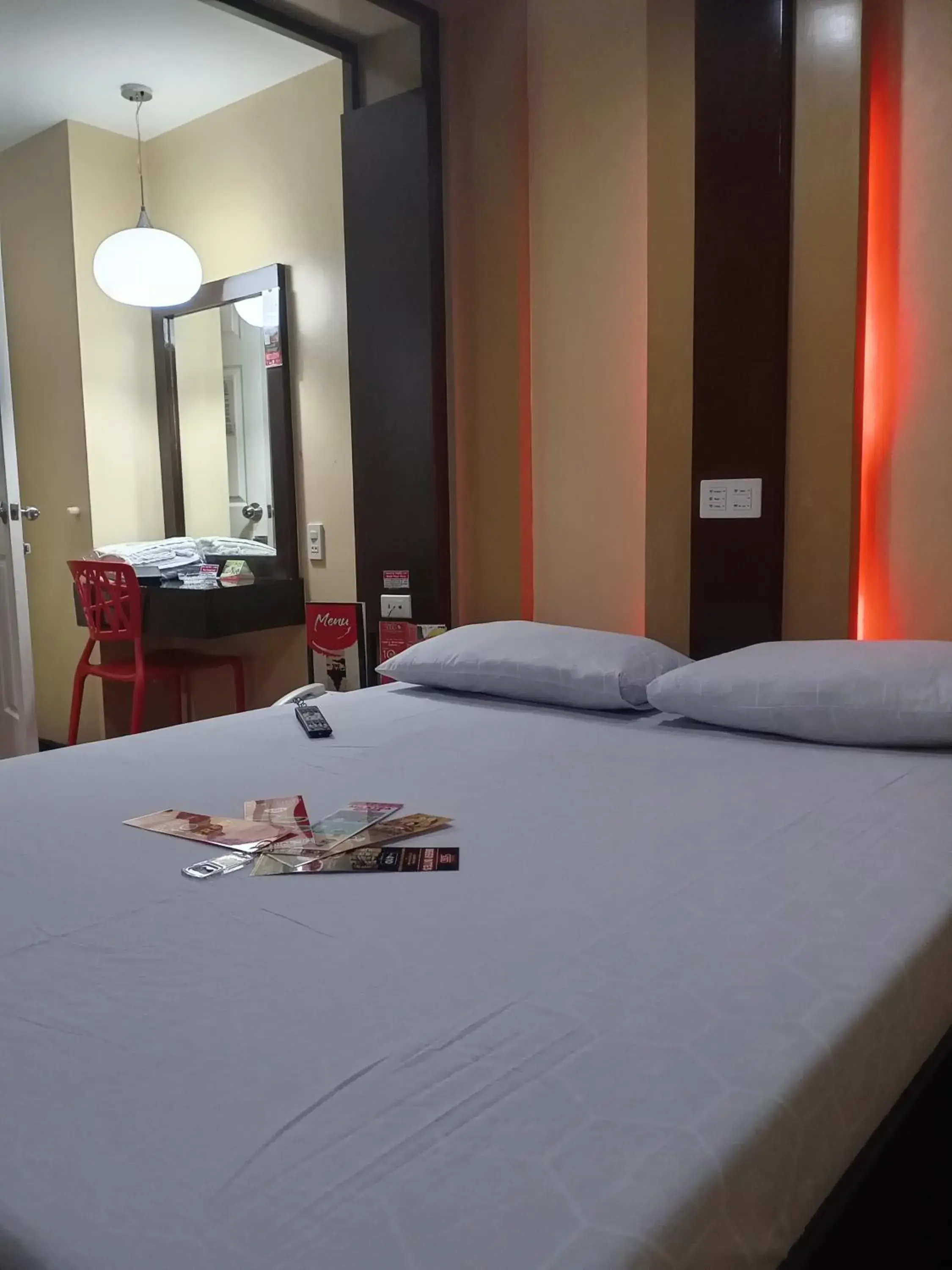 Photo of the whole room, Bed in Hotel Sogo Edsa Taft Photo of the whole room, Bed in Hotel Sogo Edsa Taft