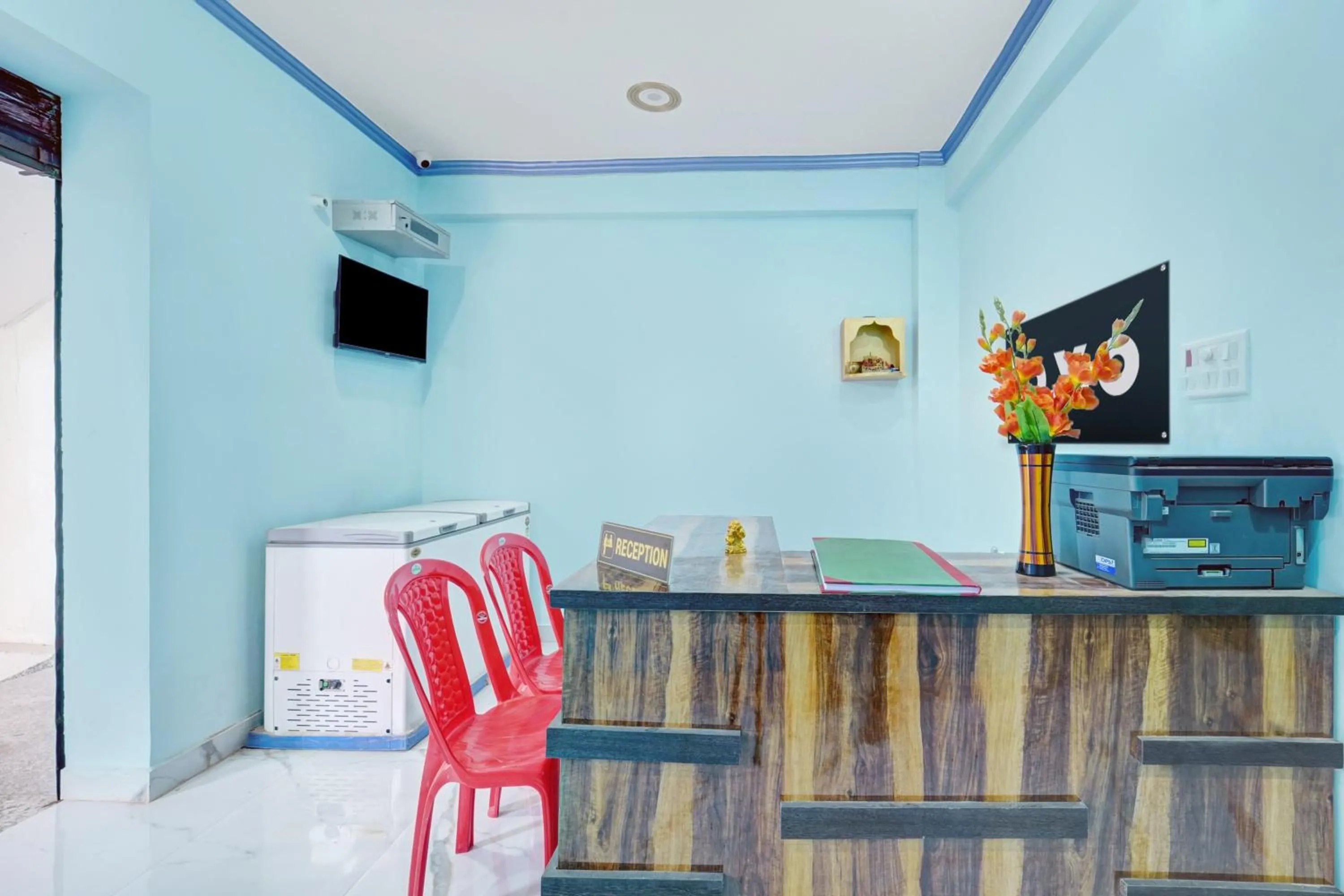 Lobby or reception in Hotel O R K Marriage Hall and Guest House