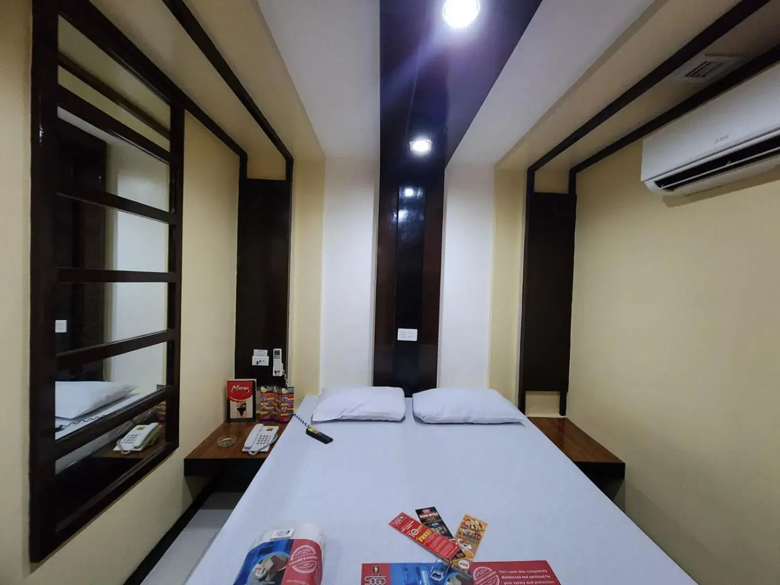 Photo of the whole room, Bed in Hotel Sogo Davao Photo of the whole room, Bed in Hotel Sogo Davao