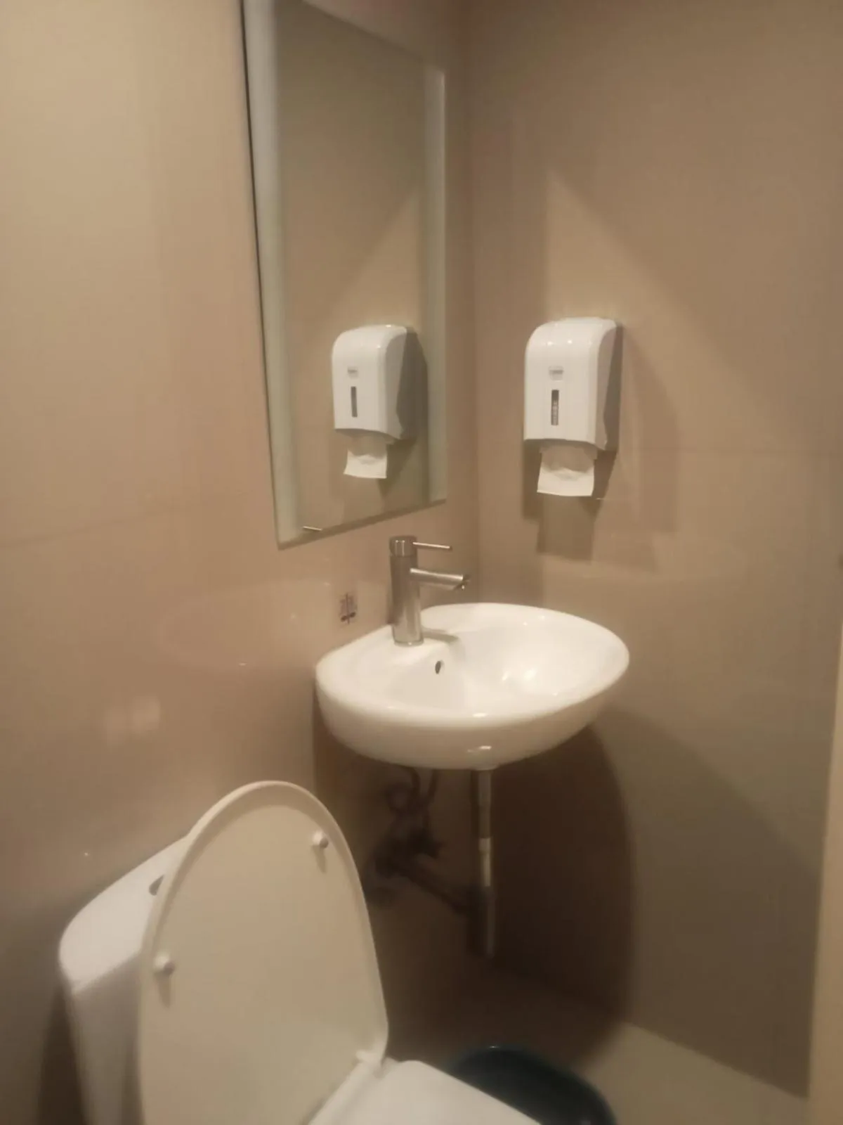 Bathroom in Hotel Sogo Pasay Wood Street