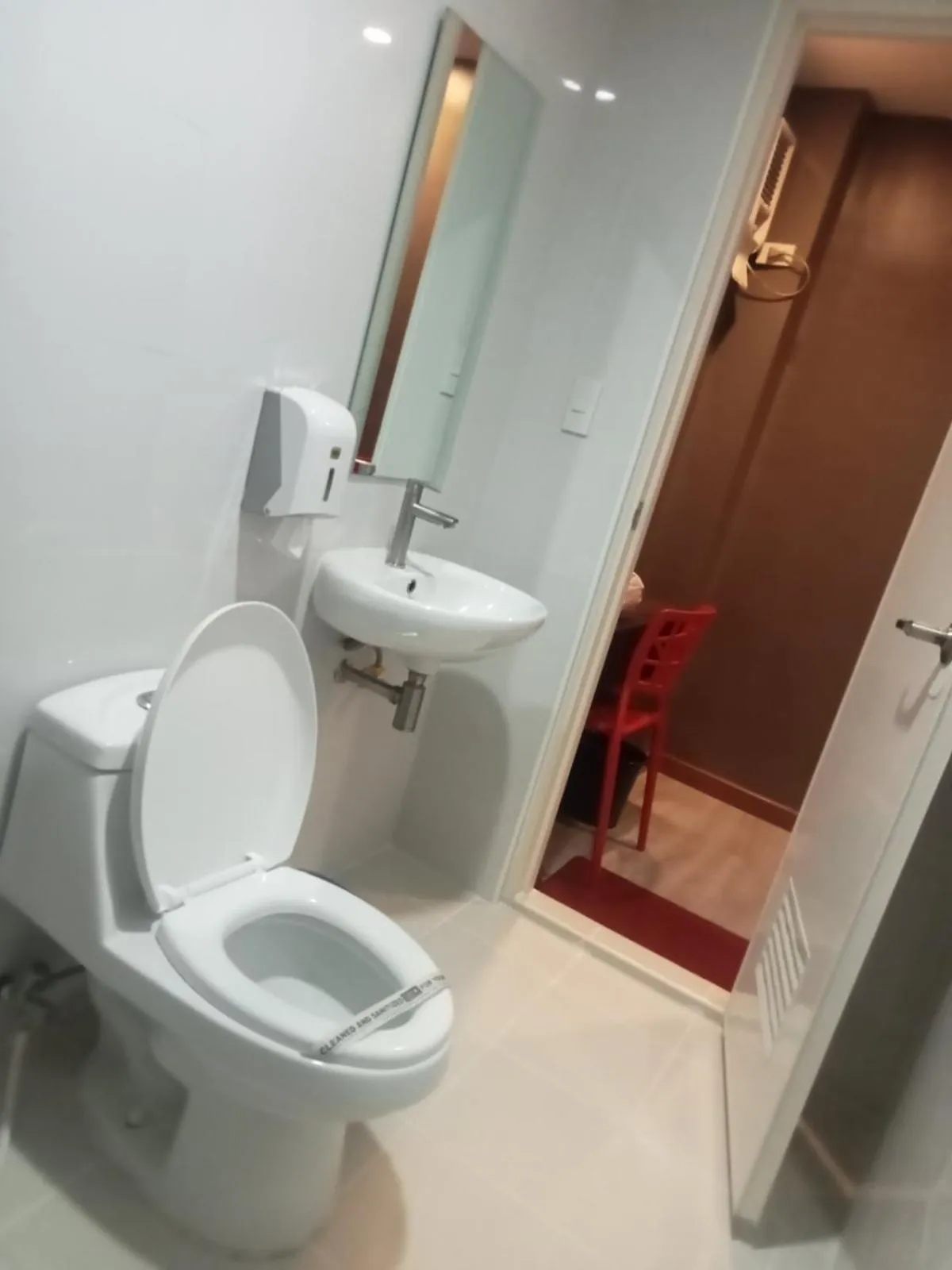 Bathroom in Hotel Sogo Pasay Wood Street