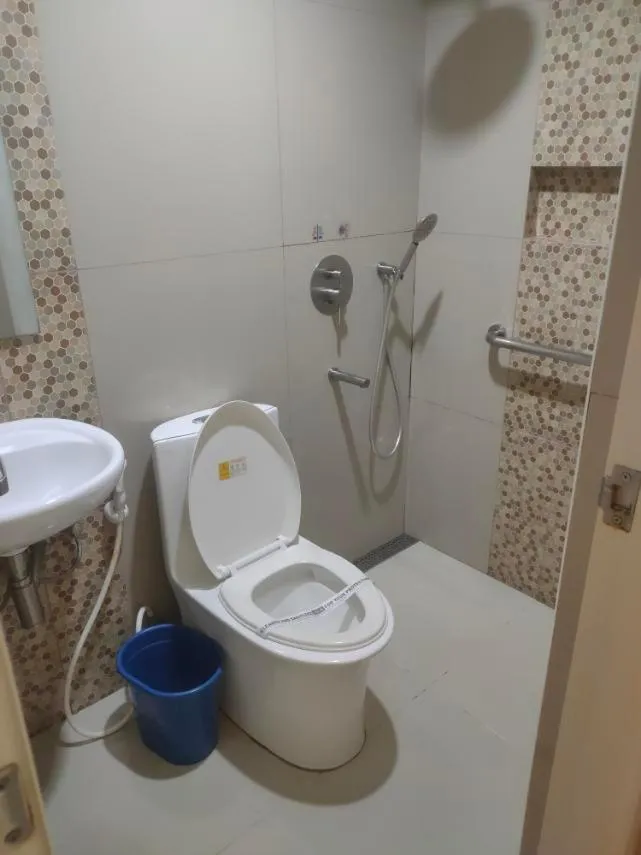 Bathroom in Hotel Sogo Macapagal