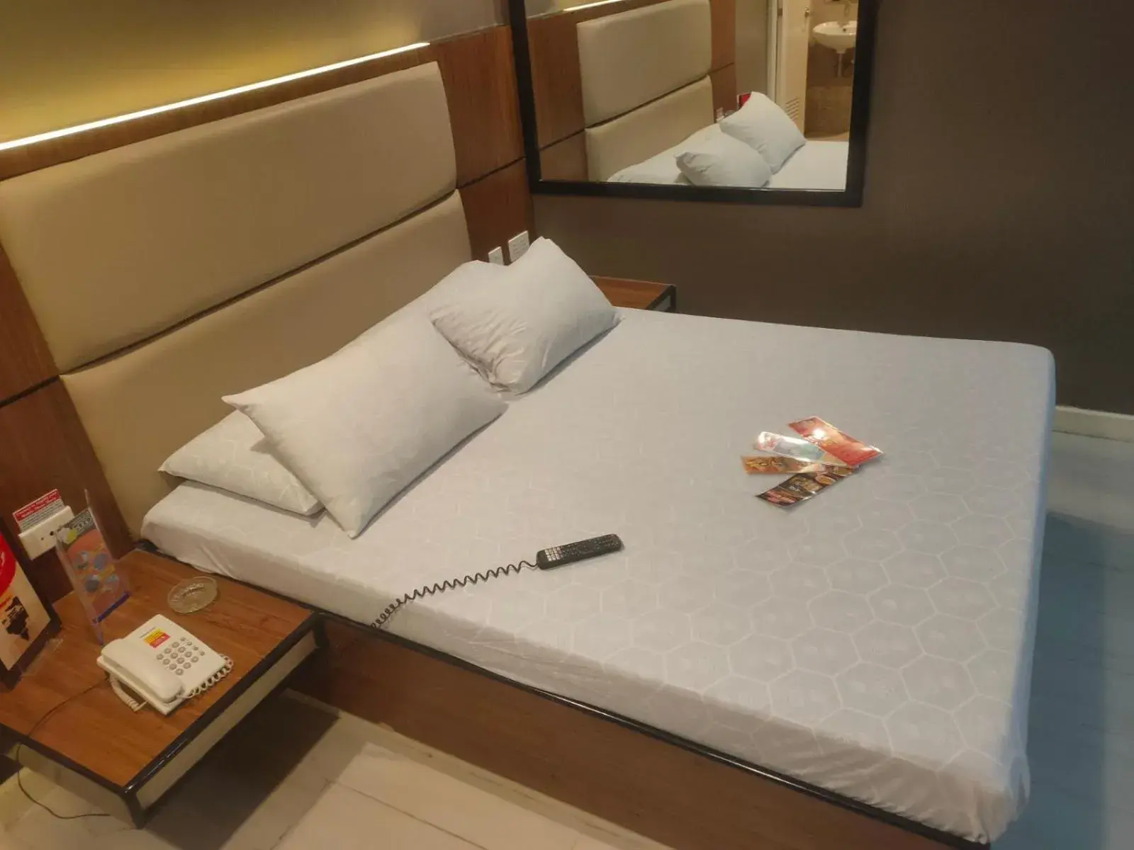 Bed in Hotel Sogo Macapagal Bed in Hotel Sogo Macapagal