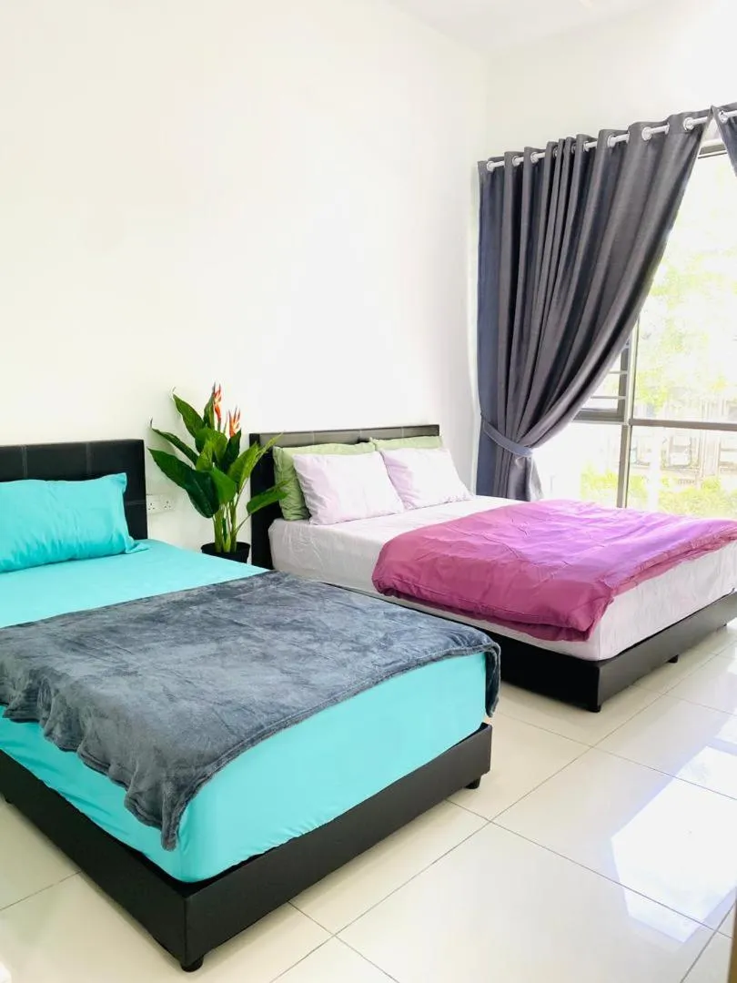 Bed in MiriTimesSquare DAJ#4 Free WI-FI