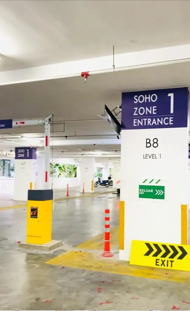 MiriTimesSquare DAJ#4 Free WI-FI