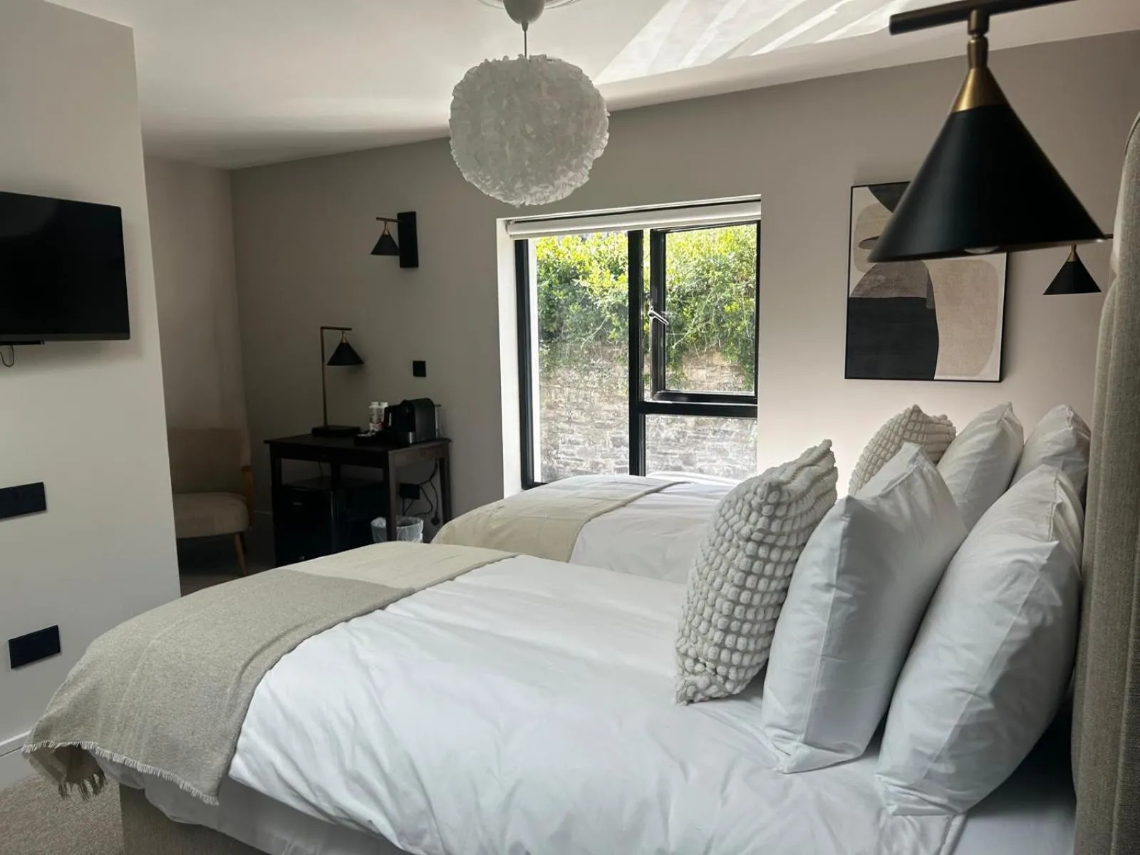 Bed in The Glen Quarter