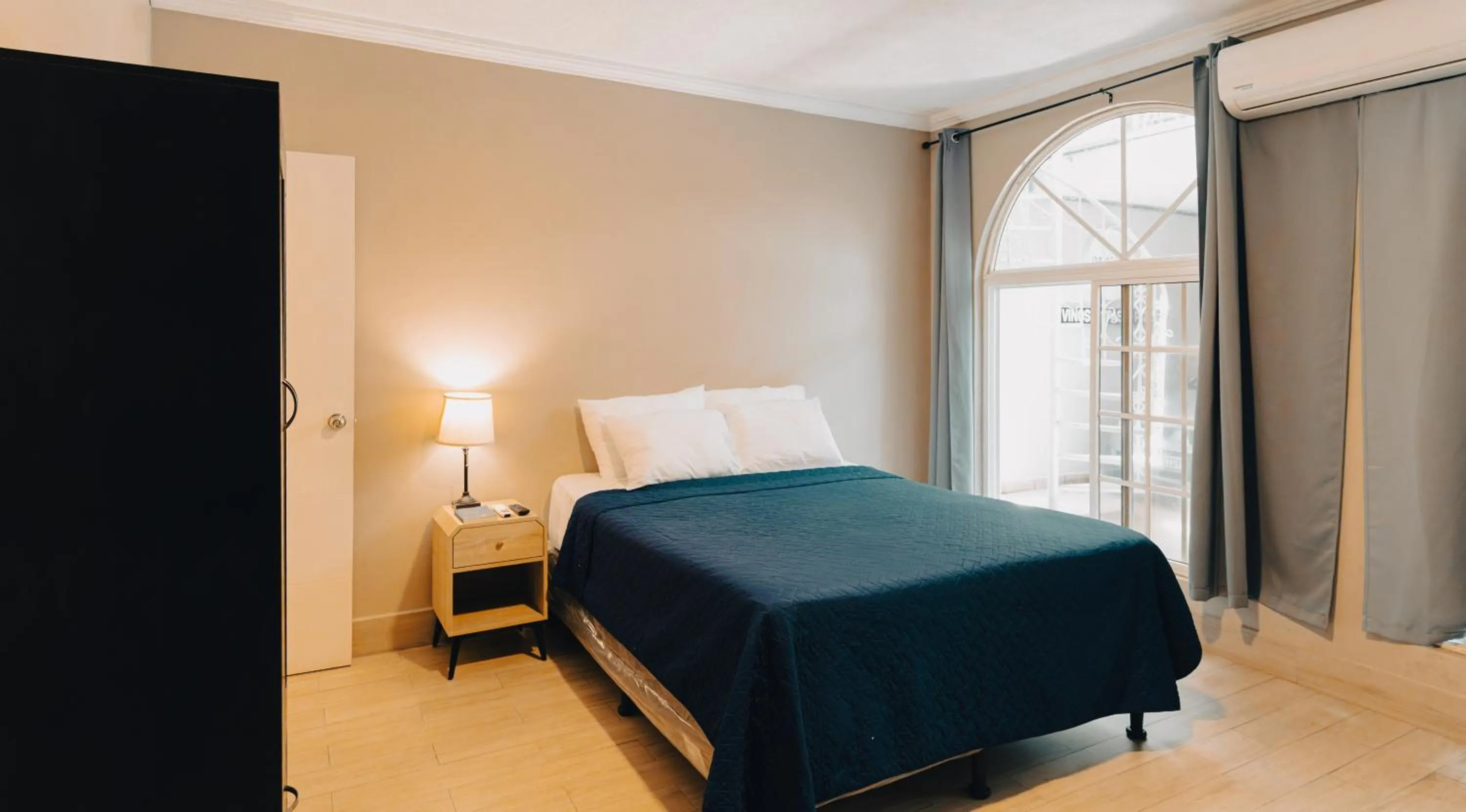 Bedroom, Bed in Villa Sicilia