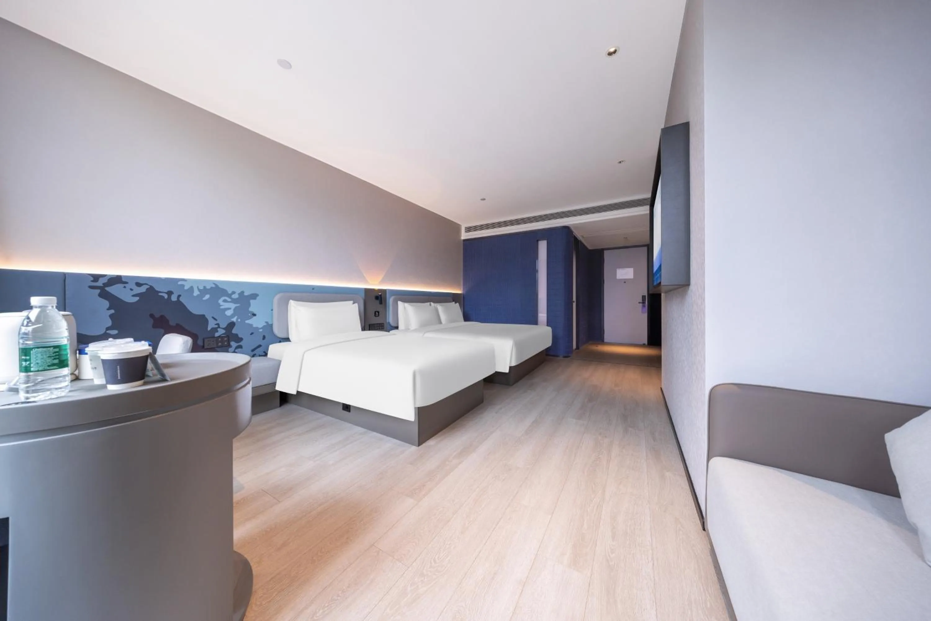 Bed in Atour Light Hotel Shanghai Daning International Shibei High-tech Park