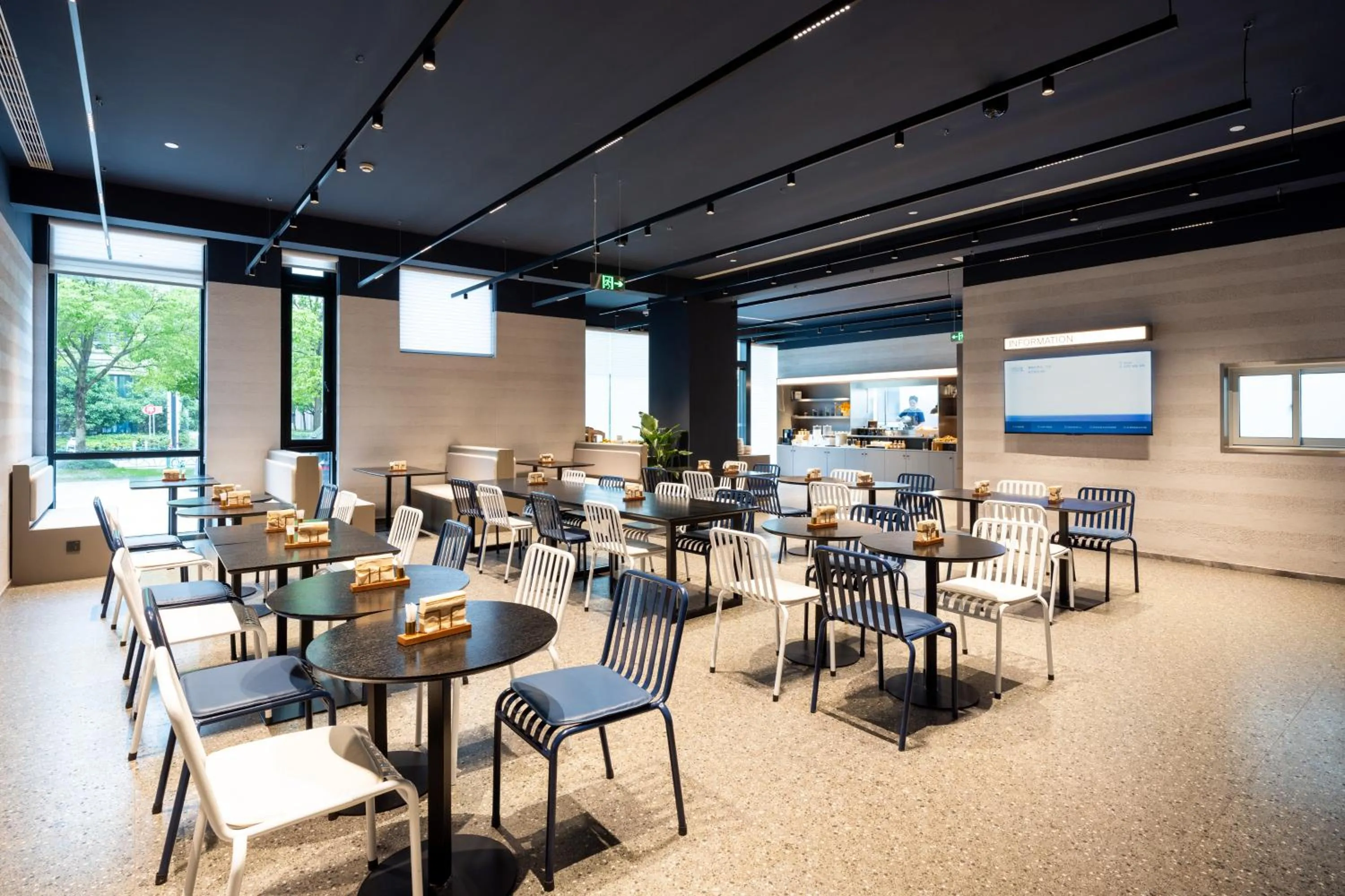 Breakfast in Atour Light Hotel Shanghai Daning International Shibei High-tech Park