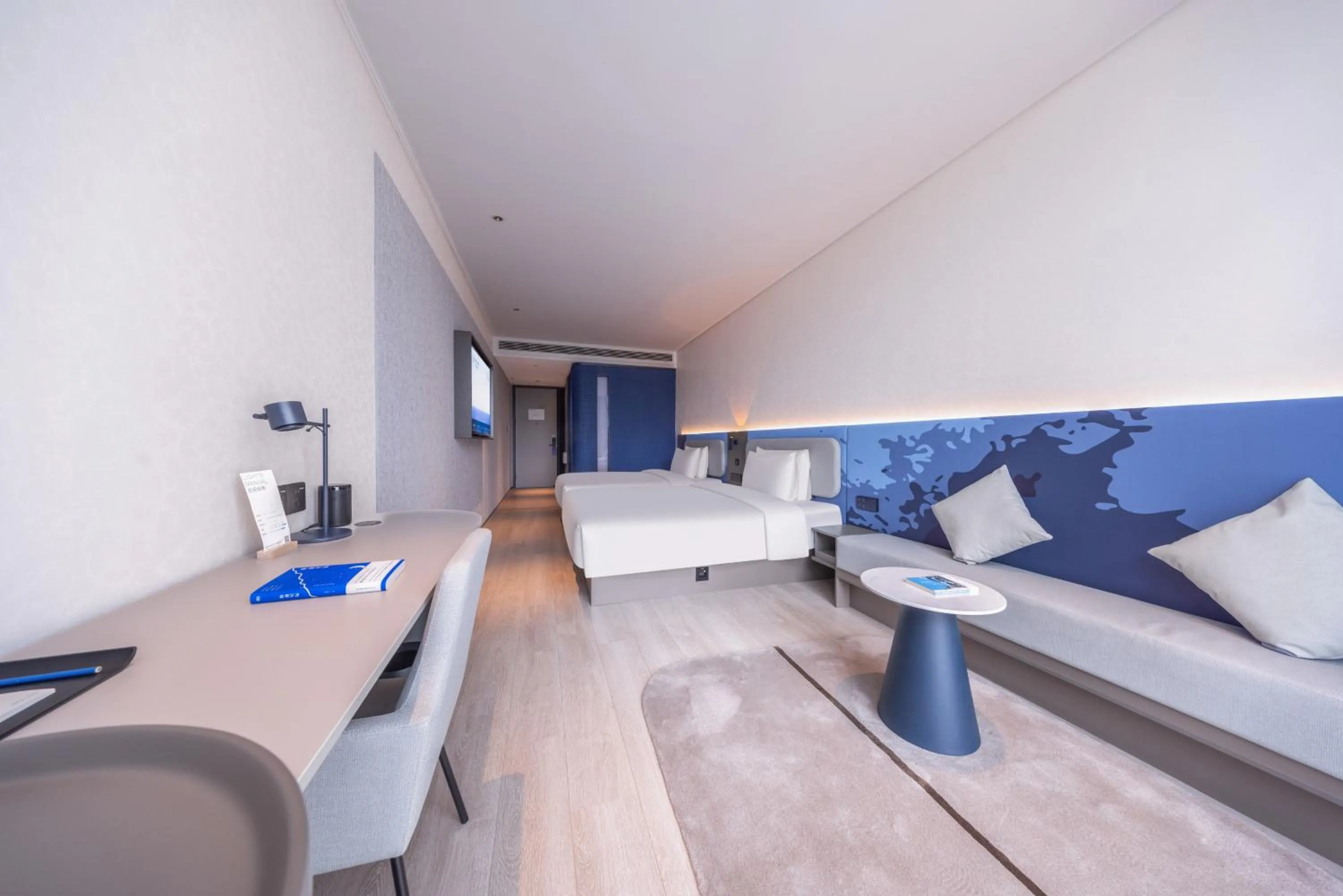 Atour Light Hotel Shanghai Daning International Shibei High-tech Park