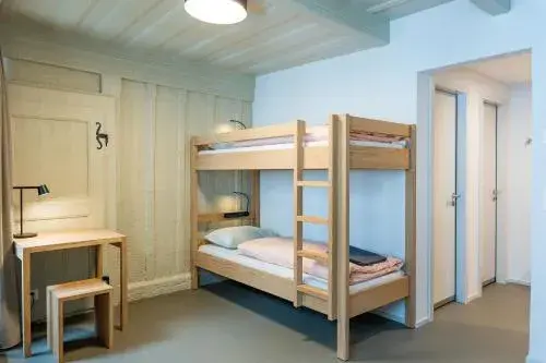 Quadruple Room in Martigny Youth Hostel Quadruple Room in Martigny Youth Hostel