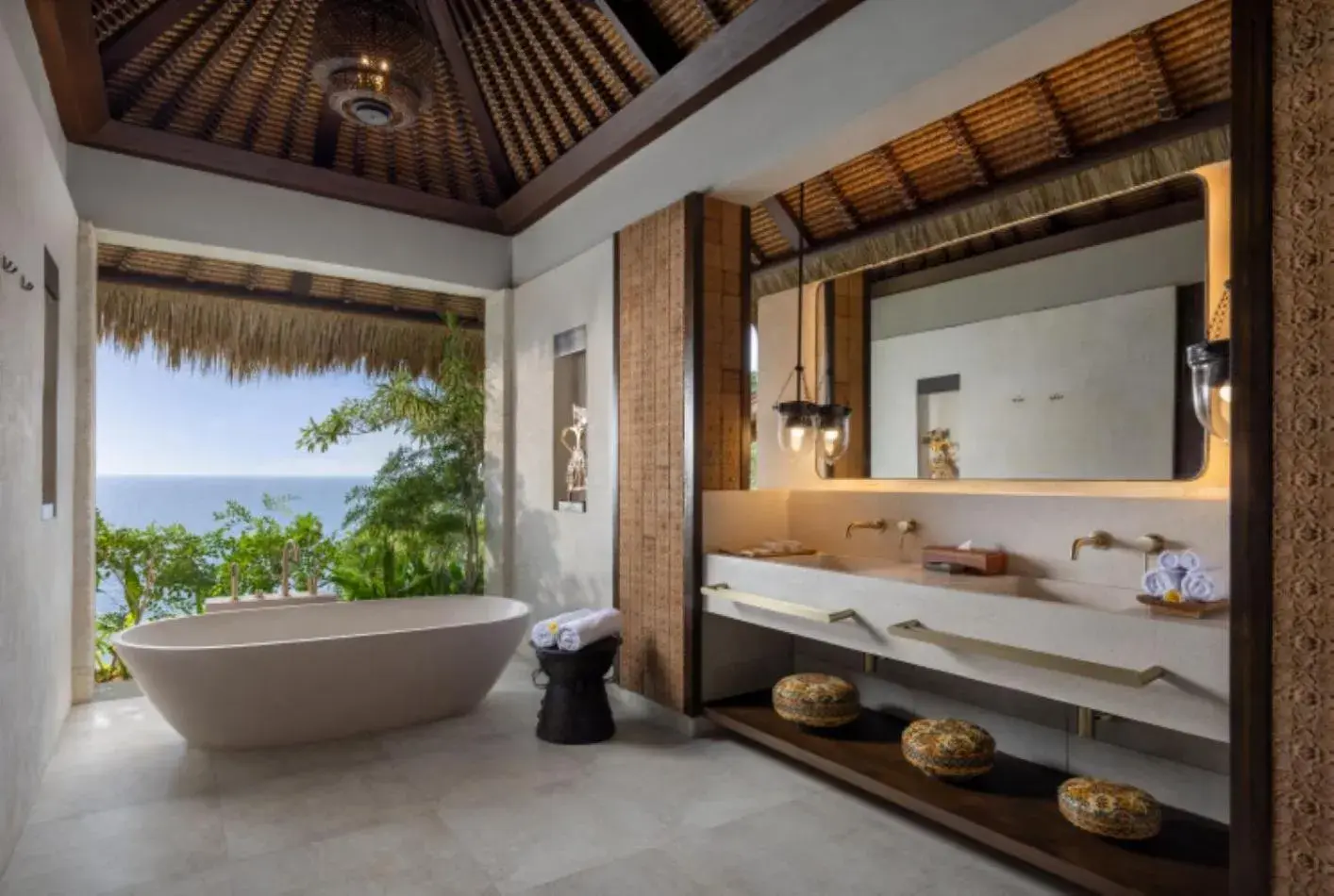 Bathroom in Semaya Beach Resort Bathroom in Semaya Beach Resort