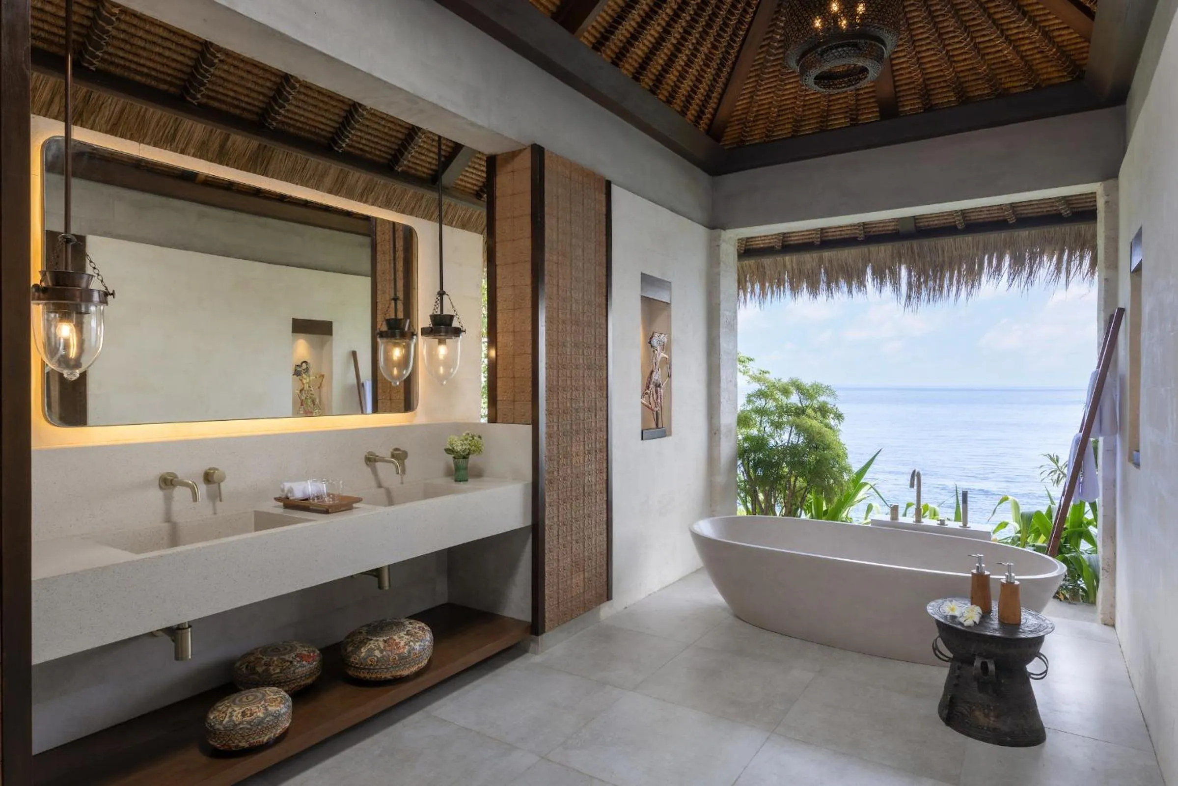 Bath in Semaya Beach Resort