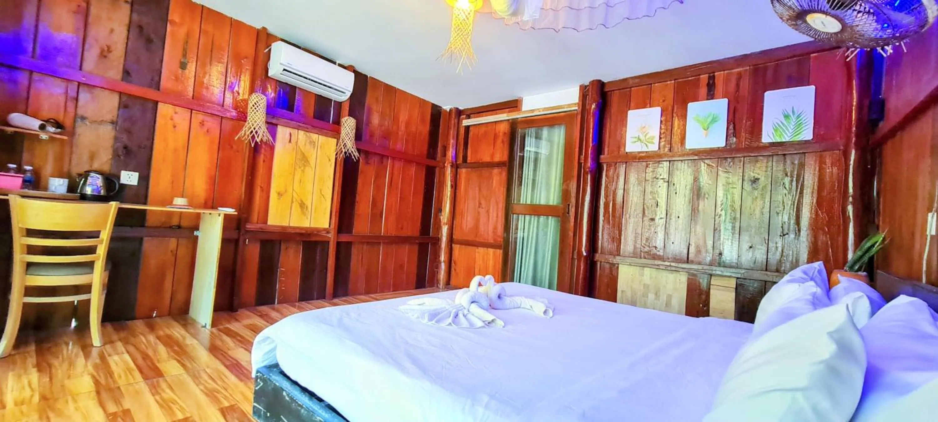 Bedroom, Bed in Koh Rong Beach Hostel and Bungalows