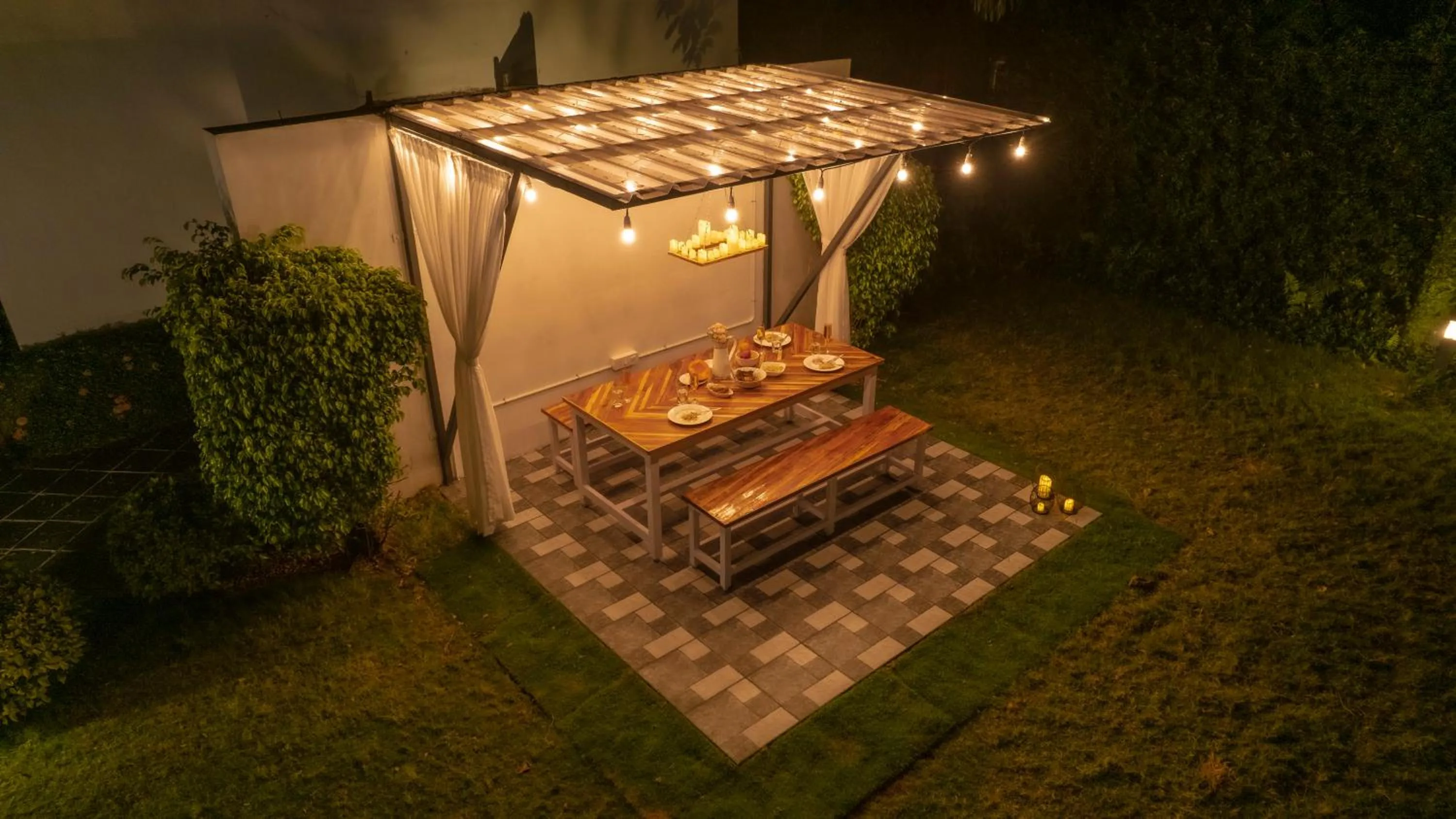 Dining area in Manna Villa