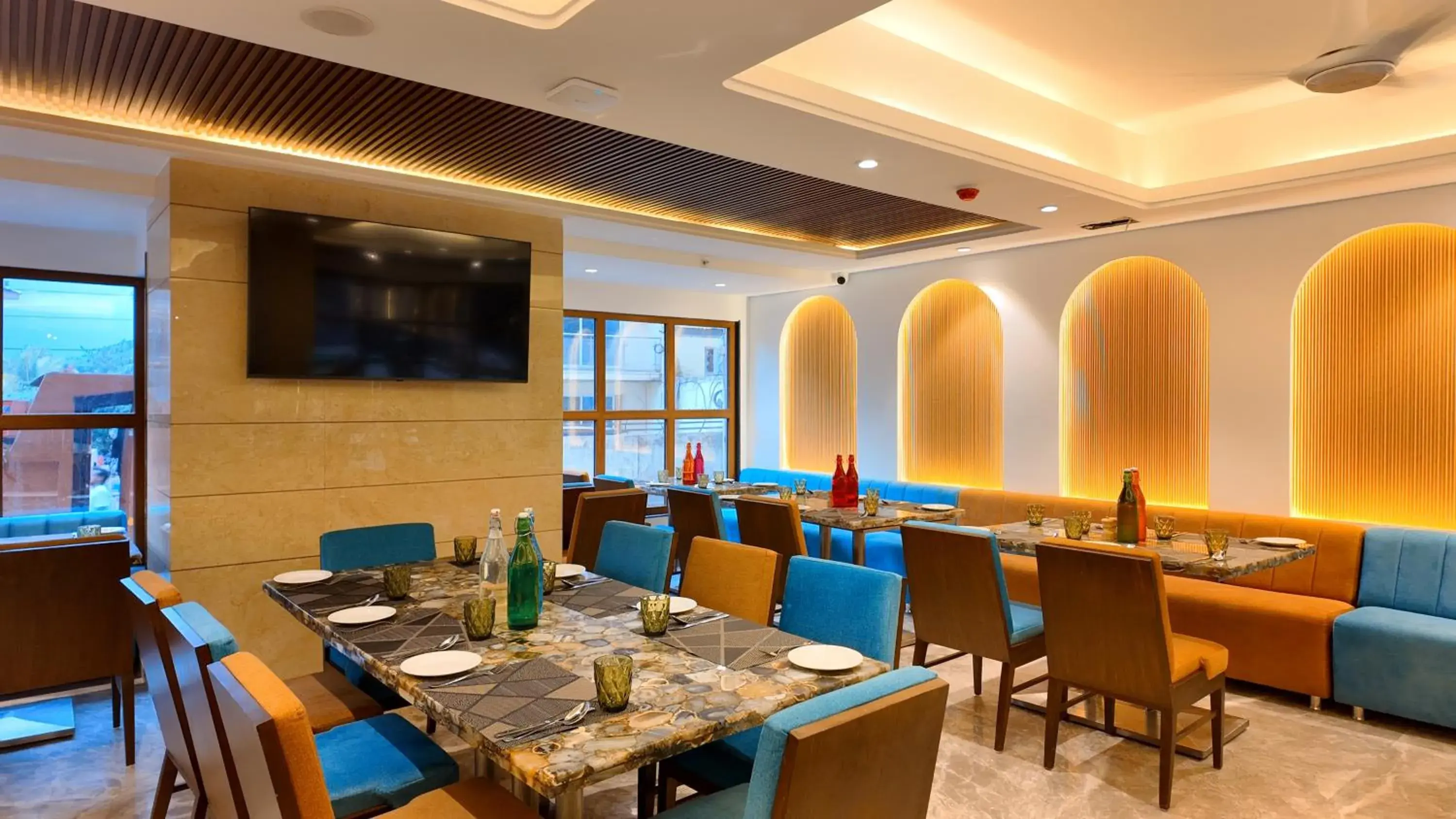 Restaurant/places to eat in Fortune Select Candolim, Goa - Member ITC Hotels' Group Restaurant/places to eat in Fortune Select Candolim, Goa - Member ITC Hotels' Group