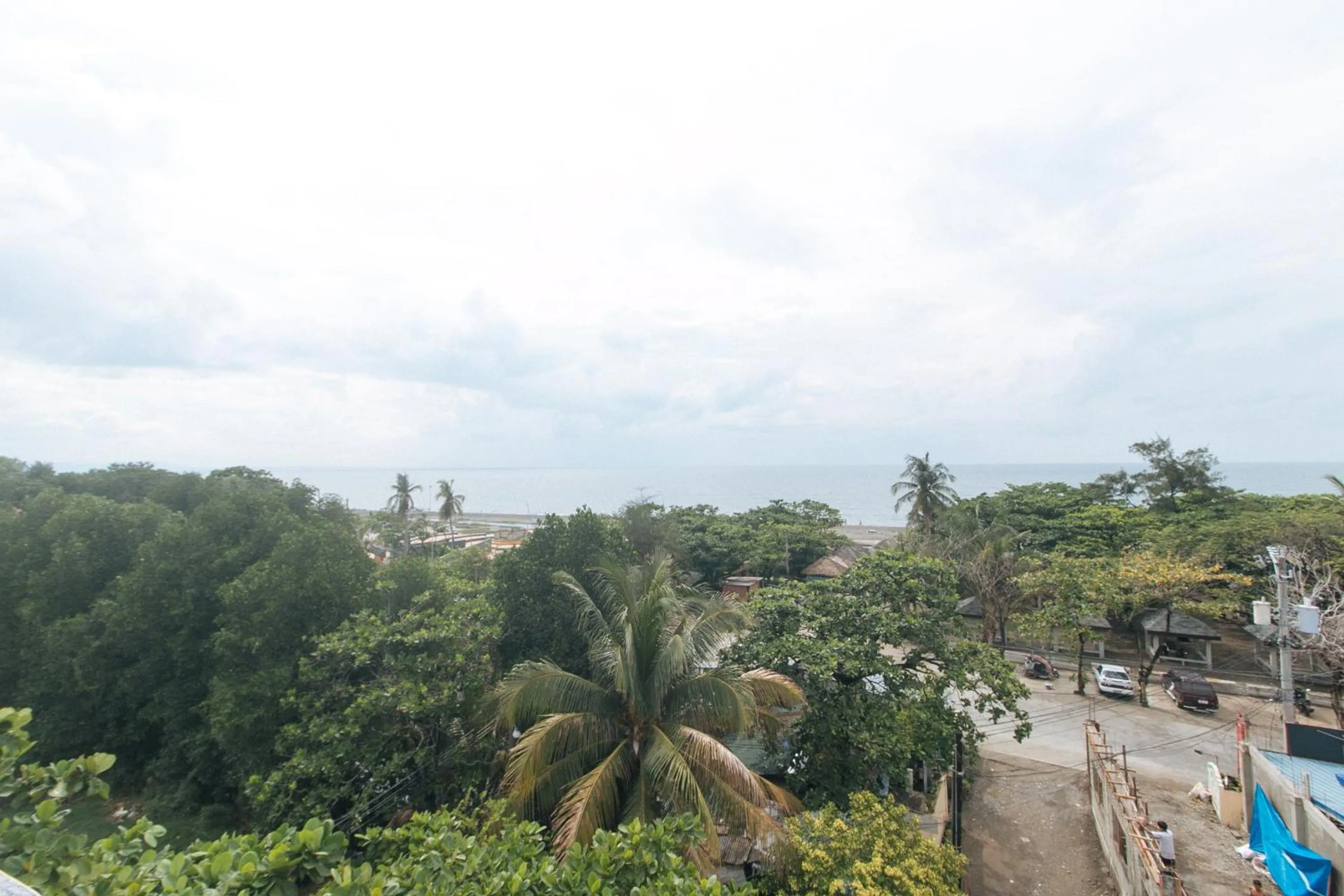 View (from property/room) in RedDoorz @ Tondaligan Beach Hotel
