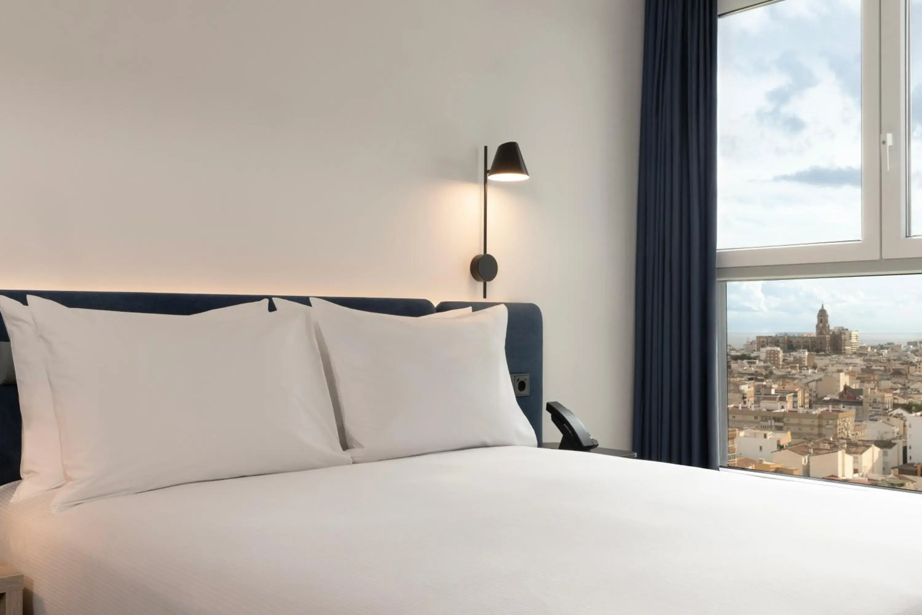 Bed in Hampton By Hilton Malaga Martiricos Bed in Hampton By Hilton Malaga Martiricos